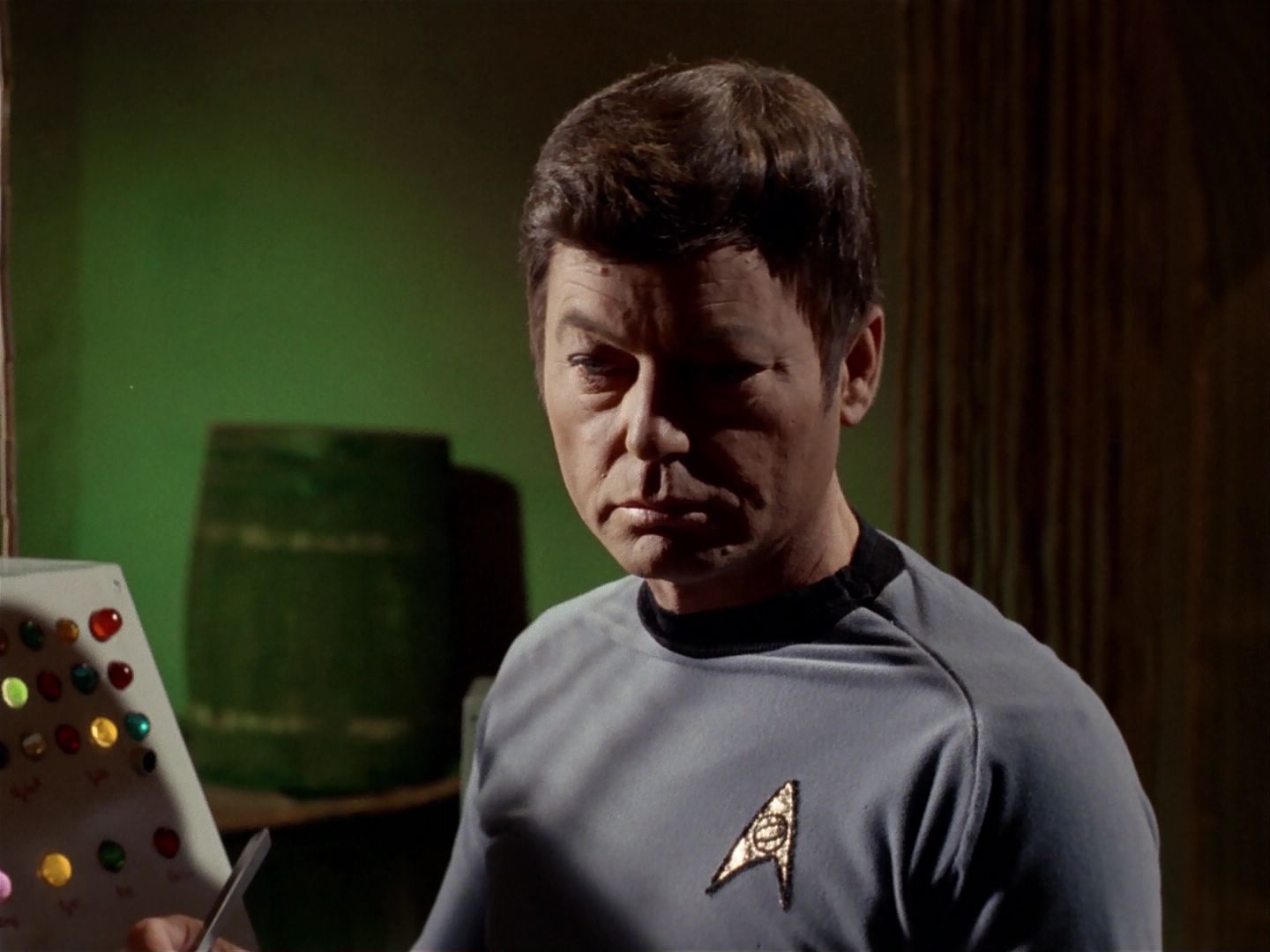 ariane179254_StarTrek_2x23_TheOmegaGlory_1324.jpg