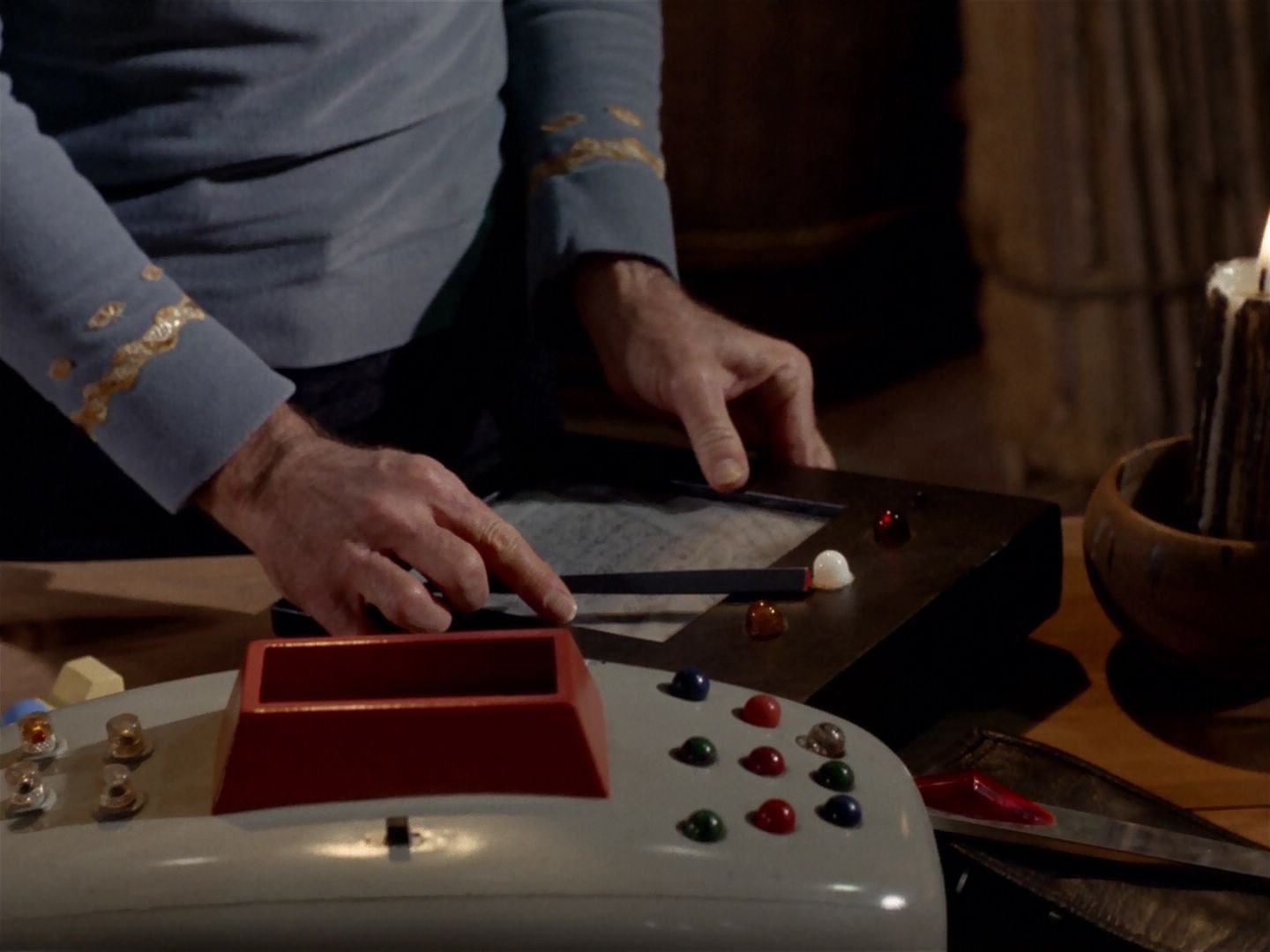ariane179254_StarTrek_2x23_TheOmegaGlory_1347.jpg