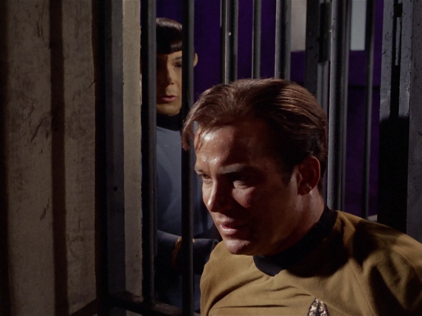 ariane179254_StarTrek_2x23_TheOmegaGlory_1385.jpg