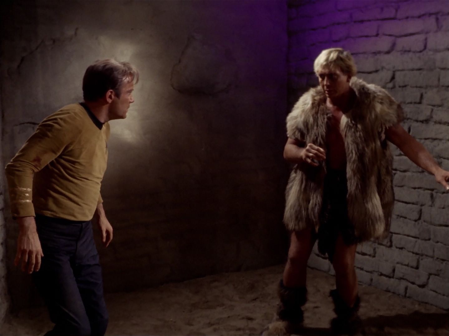ariane179254_StarTrek_2x23_TheOmegaGlory_1410.jpg