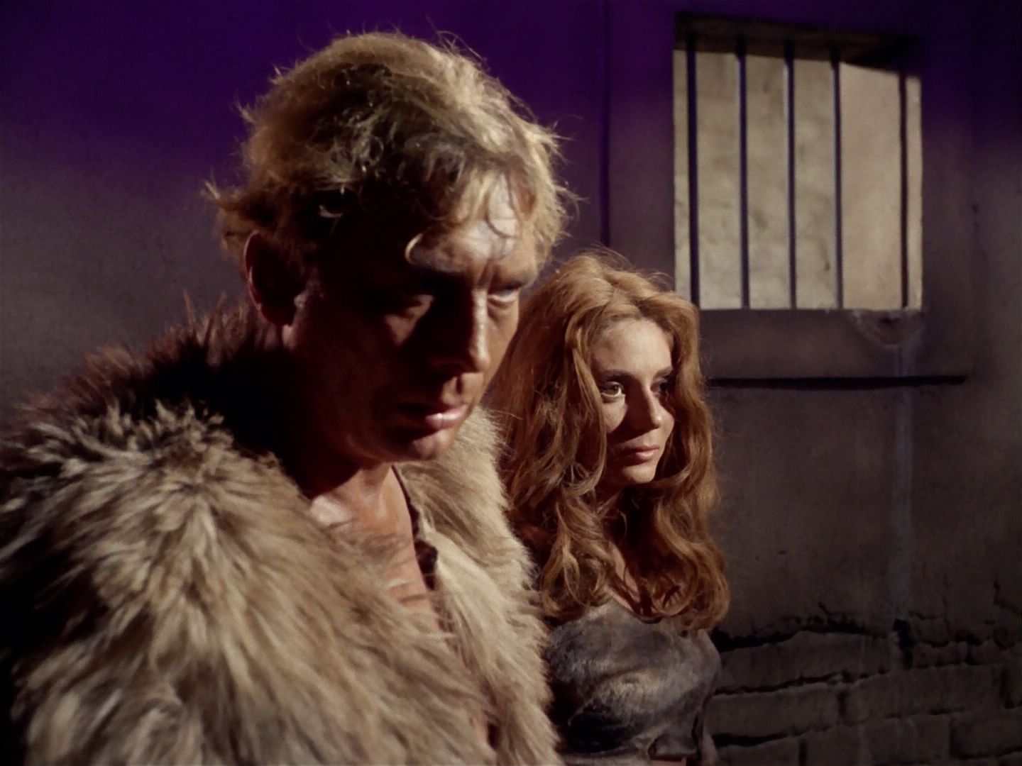 ariane179254_StarTrek_2x23_TheOmegaGlory_1424.jpg