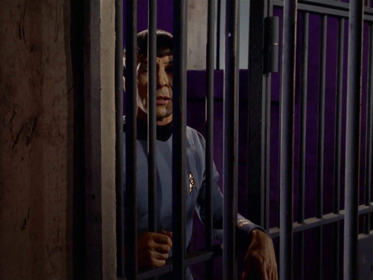 ariane179254_StarTrek_2x23_TheOmegaGlory_1441.jpg