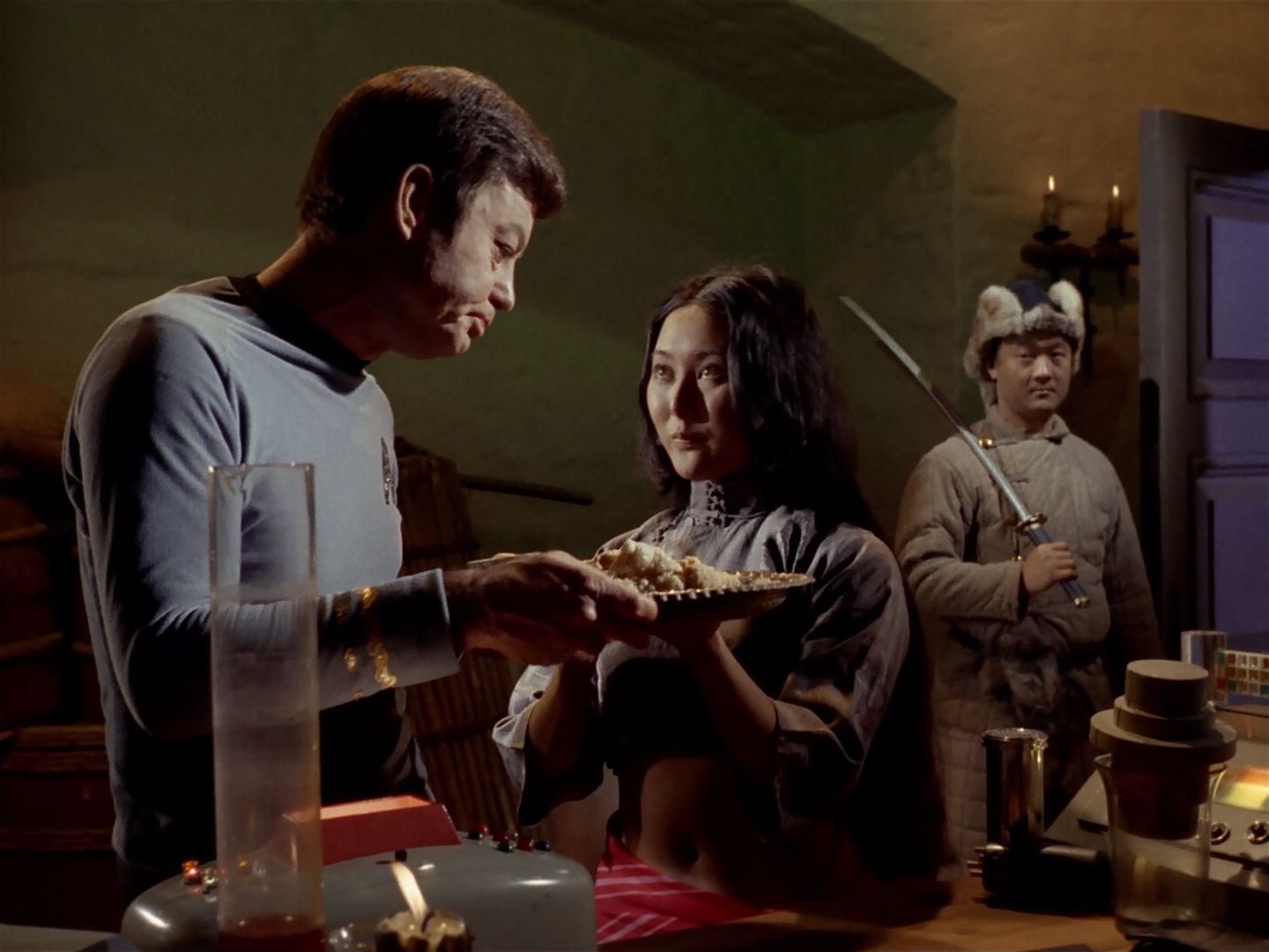 ariane179254_StarTrek_2x23_TheOmegaGlory_1507.jpg