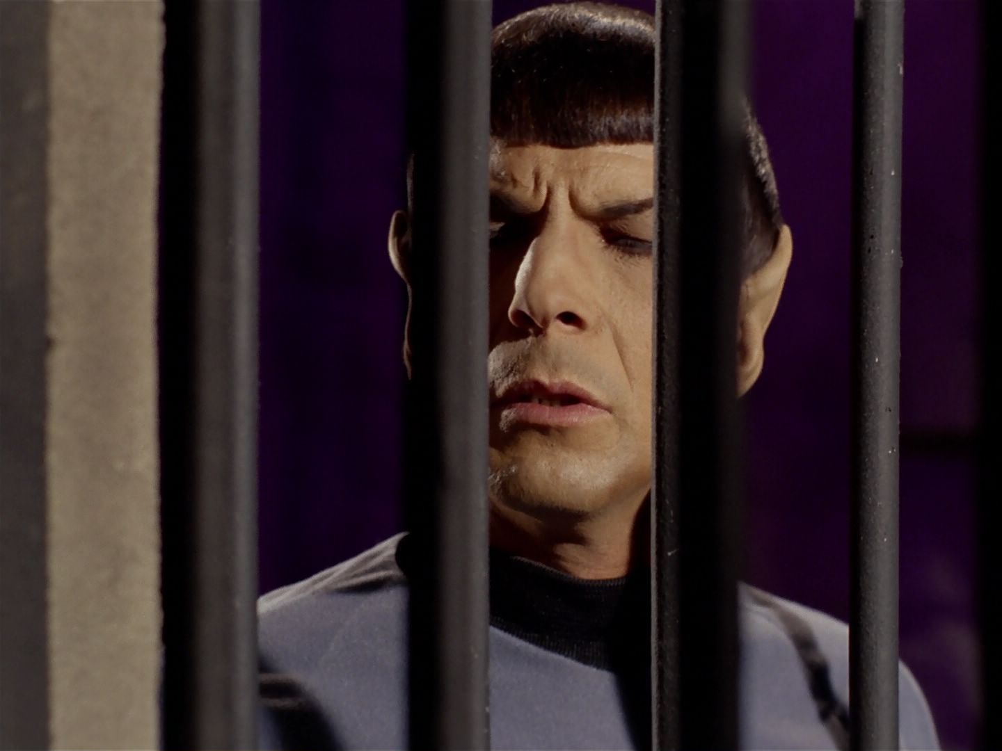 ariane179254_StarTrek_2x23_TheOmegaGlory_1691.jpg
