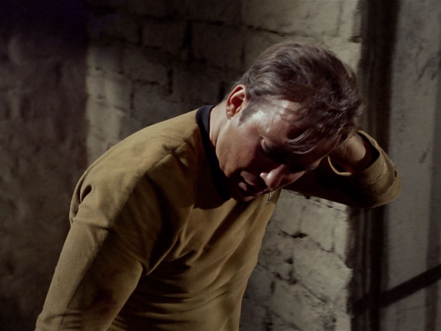 ariane179254_StarTrek_2x23_TheOmegaGlory_1756.jpg