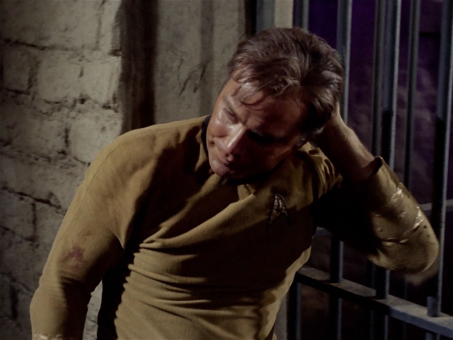 ariane179254_StarTrek_2x23_TheOmegaGlory_1757.jpg