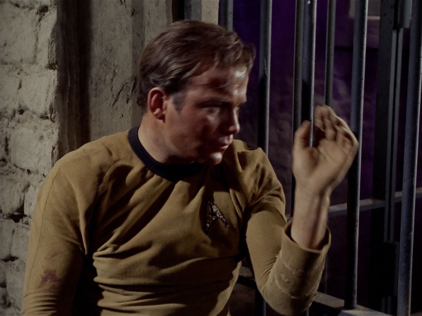 ariane179254_StarTrek_2x23_TheOmegaGlory_1758.jpg