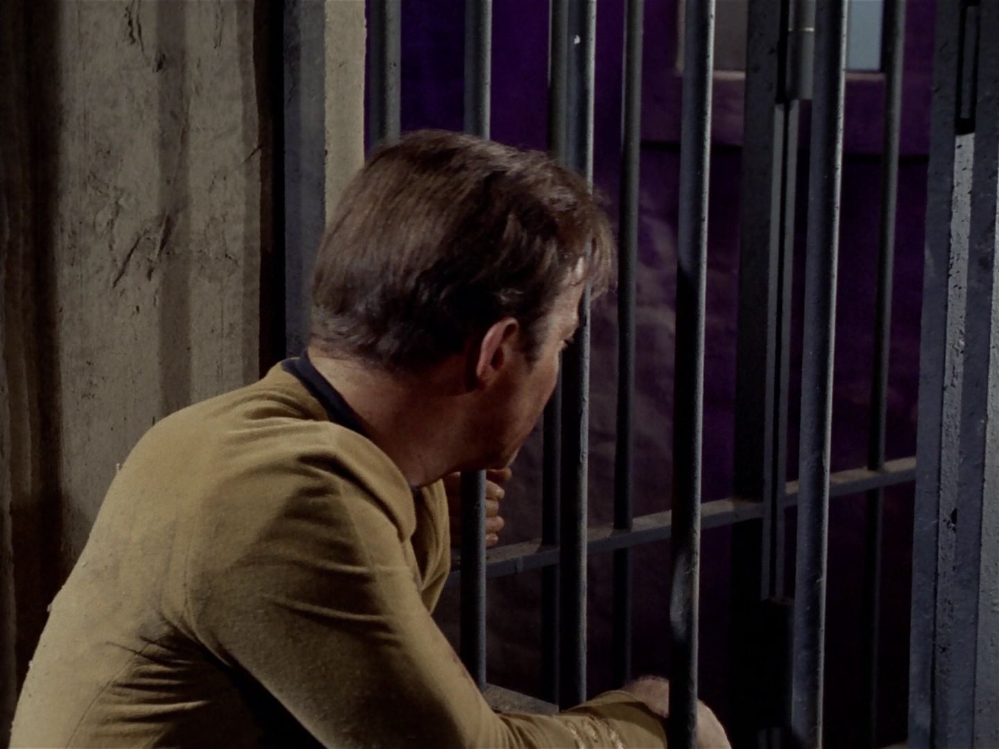 ariane179254_StarTrek_2x23_TheOmegaGlory_1761.jpg