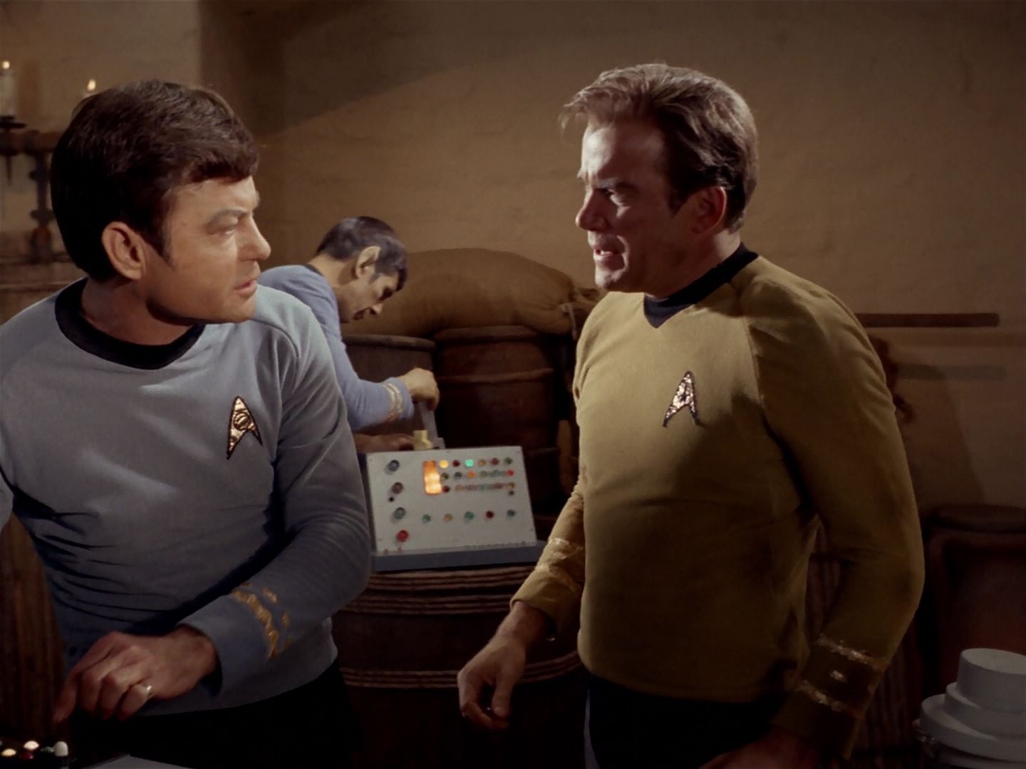 ariane179254_StarTrek_2x23_TheOmegaGlory_1824.jpg