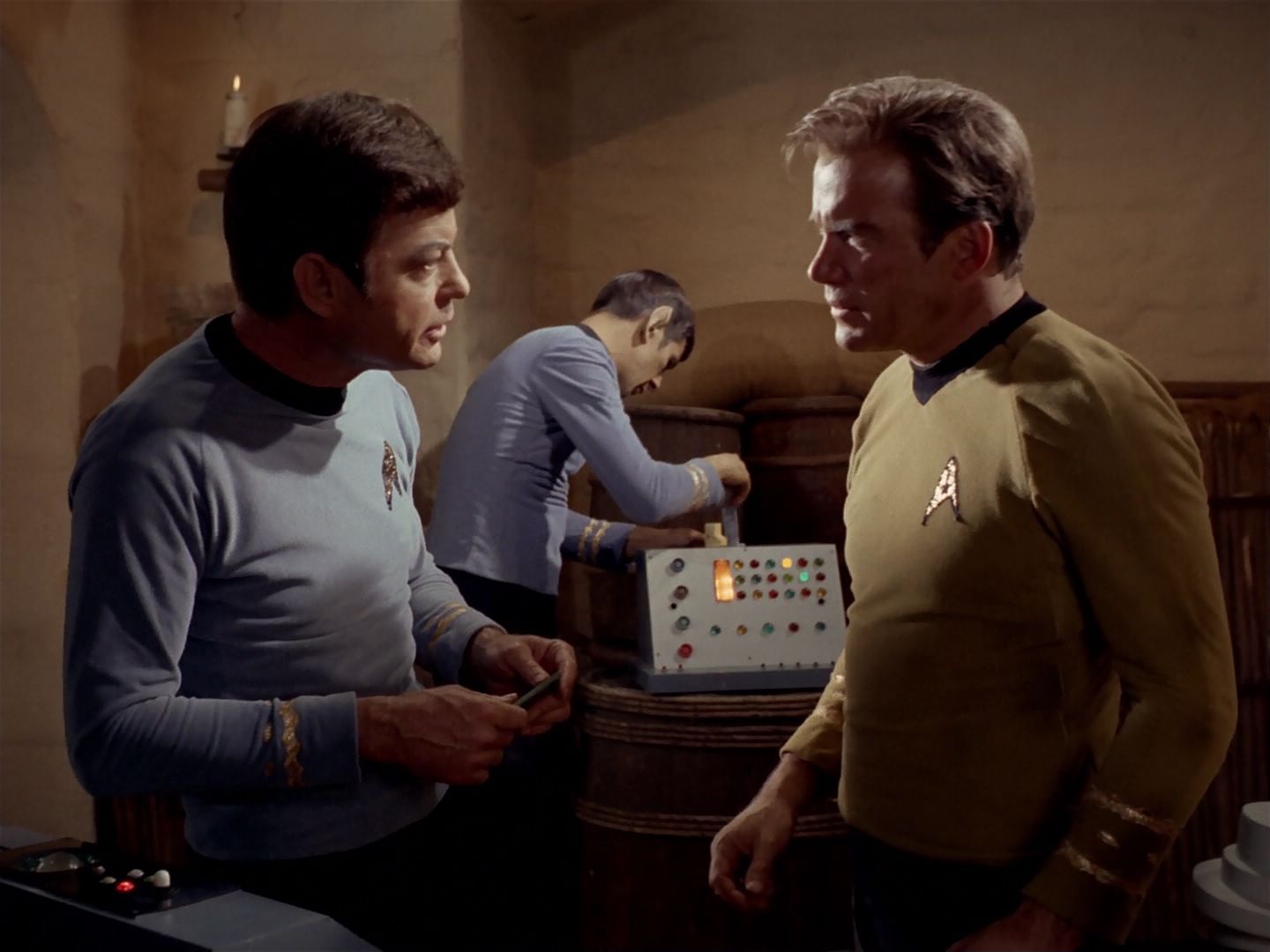 ariane179254_StarTrek_2x23_TheOmegaGlory_1831.jpg