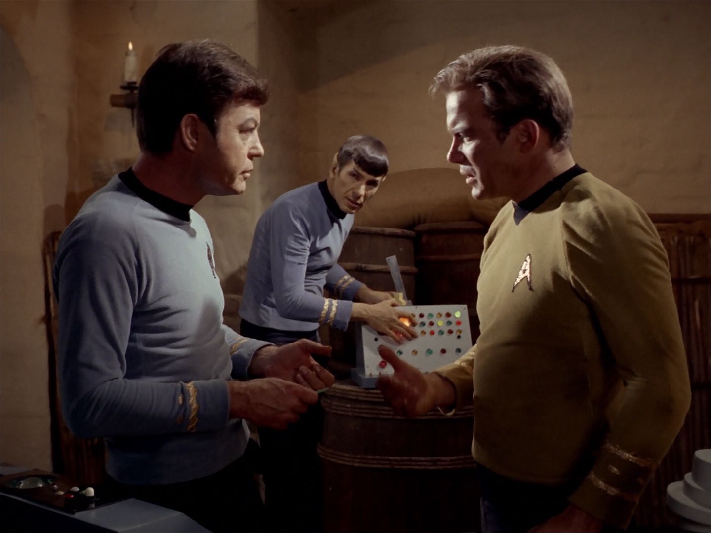 ariane179254_StarTrek_2x23_TheOmegaGlory_1839.jpg