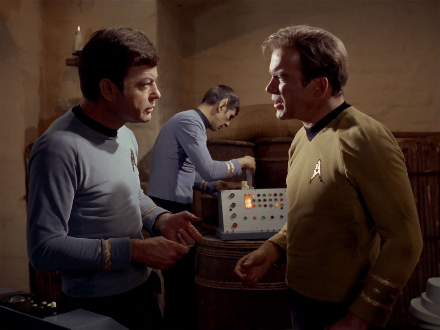 ariane179254_StarTrek_2x23_TheOmegaGlory_1842.jpg