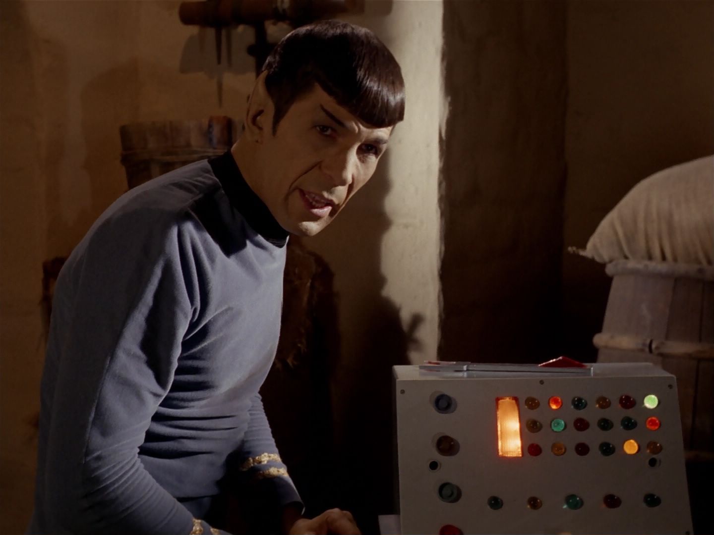 ariane179254_StarTrek_2x23_TheOmegaGlory_1911.jpg