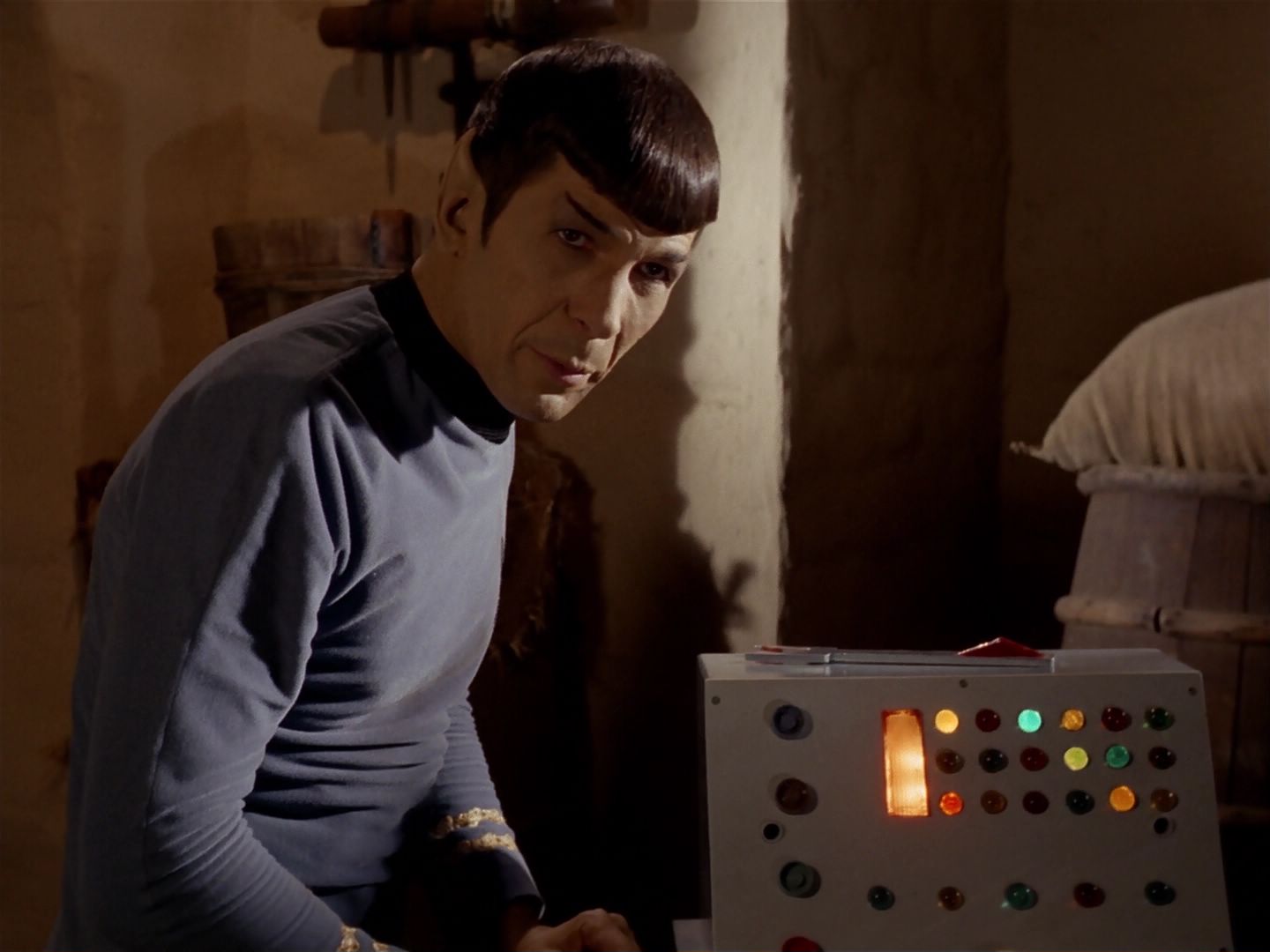 ariane179254_StarTrek_2x23_TheOmegaGlory_1912.jpg