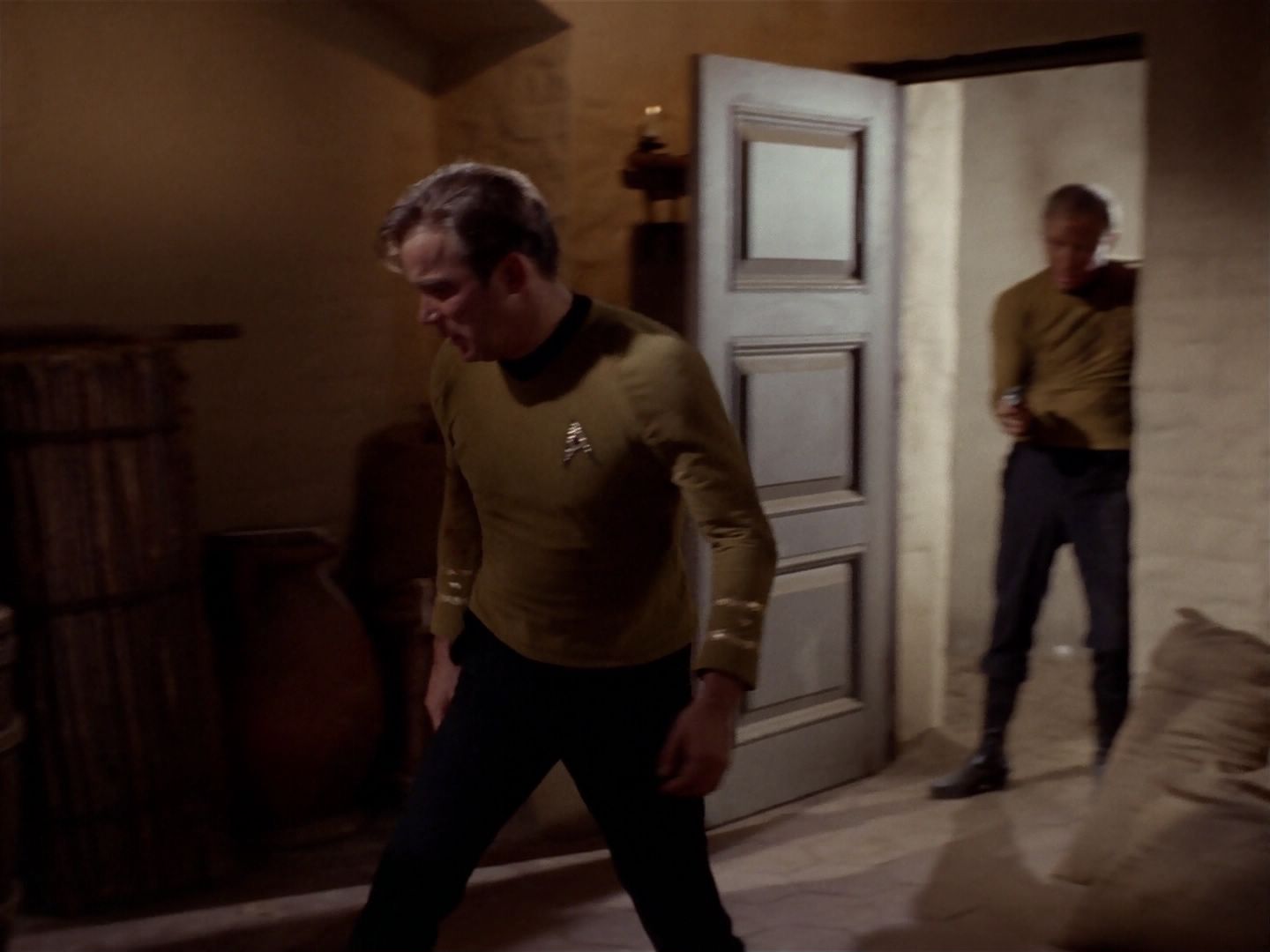 ariane179254_StarTrek_2x23_TheOmegaGlory_1926.jpg