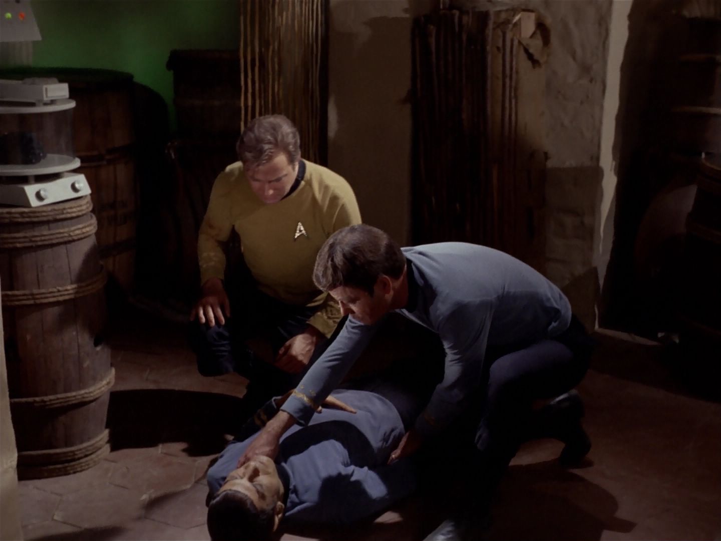 ariane179254_StarTrek_2x23_TheOmegaGlory_1930.jpg