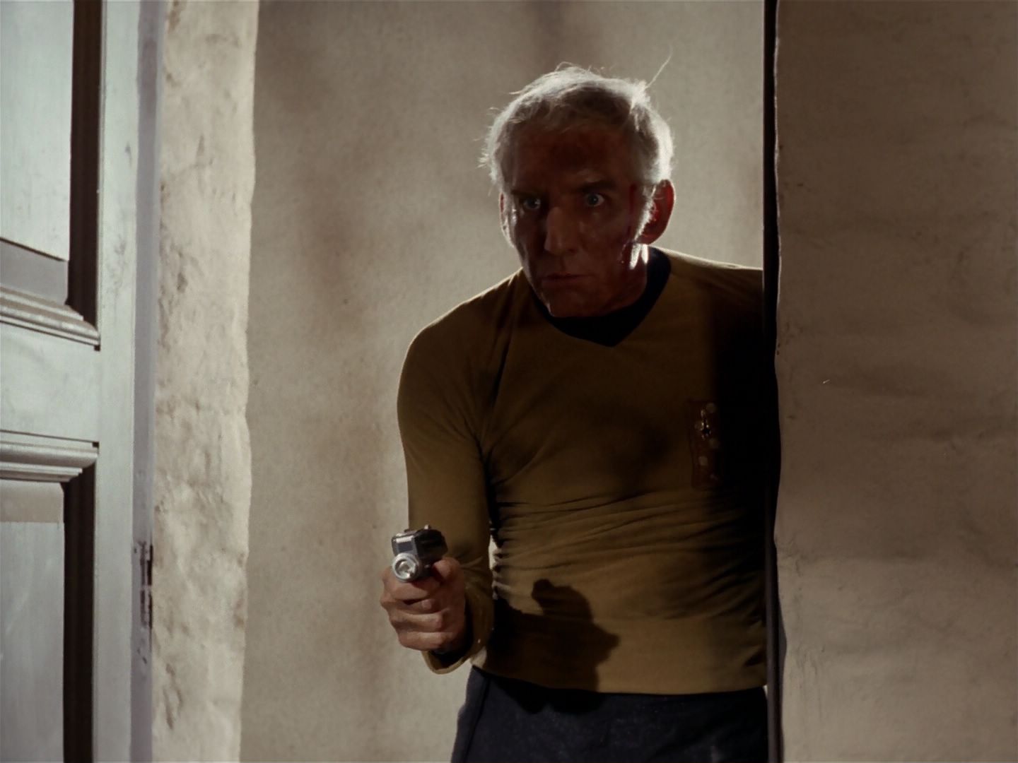 ariane179254_StarTrek_2x23_TheOmegaGlory_1939.jpg