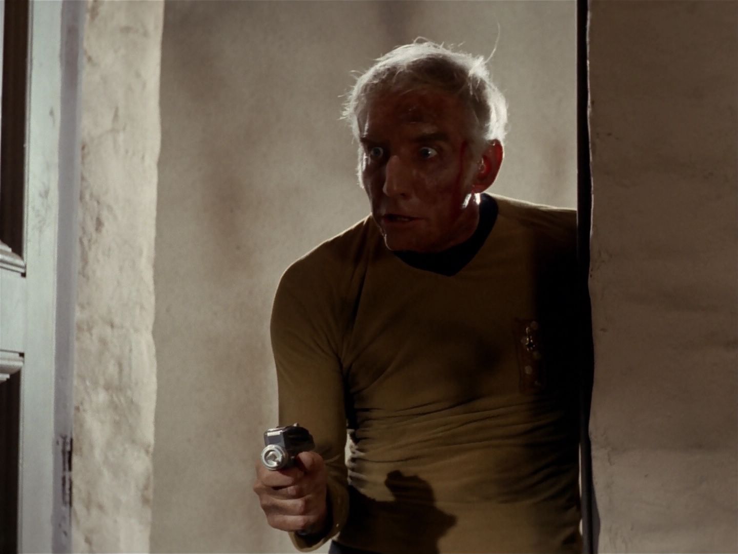 ariane179254_StarTrek_2x23_TheOmegaGlory_1943.jpg