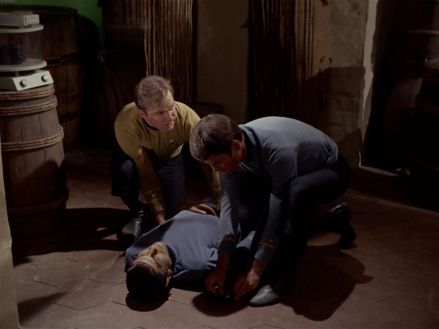 ariane179254_StarTrek_2x23_TheOmegaGlory_1980.jpg