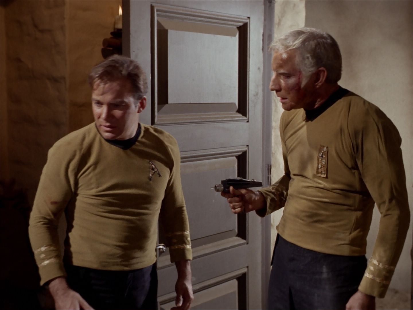 ariane179254_StarTrek_2x23_TheOmegaGlory_2007.jpg