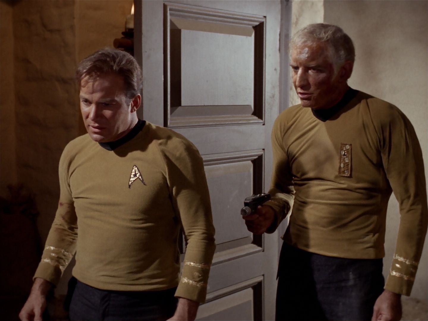 ariane179254_StarTrek_2x23_TheOmegaGlory_2009.jpg