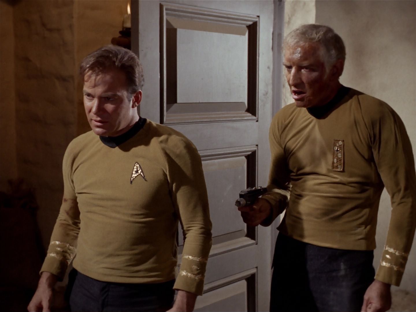 ariane179254_StarTrek_2x23_TheOmegaGlory_2010.jpg