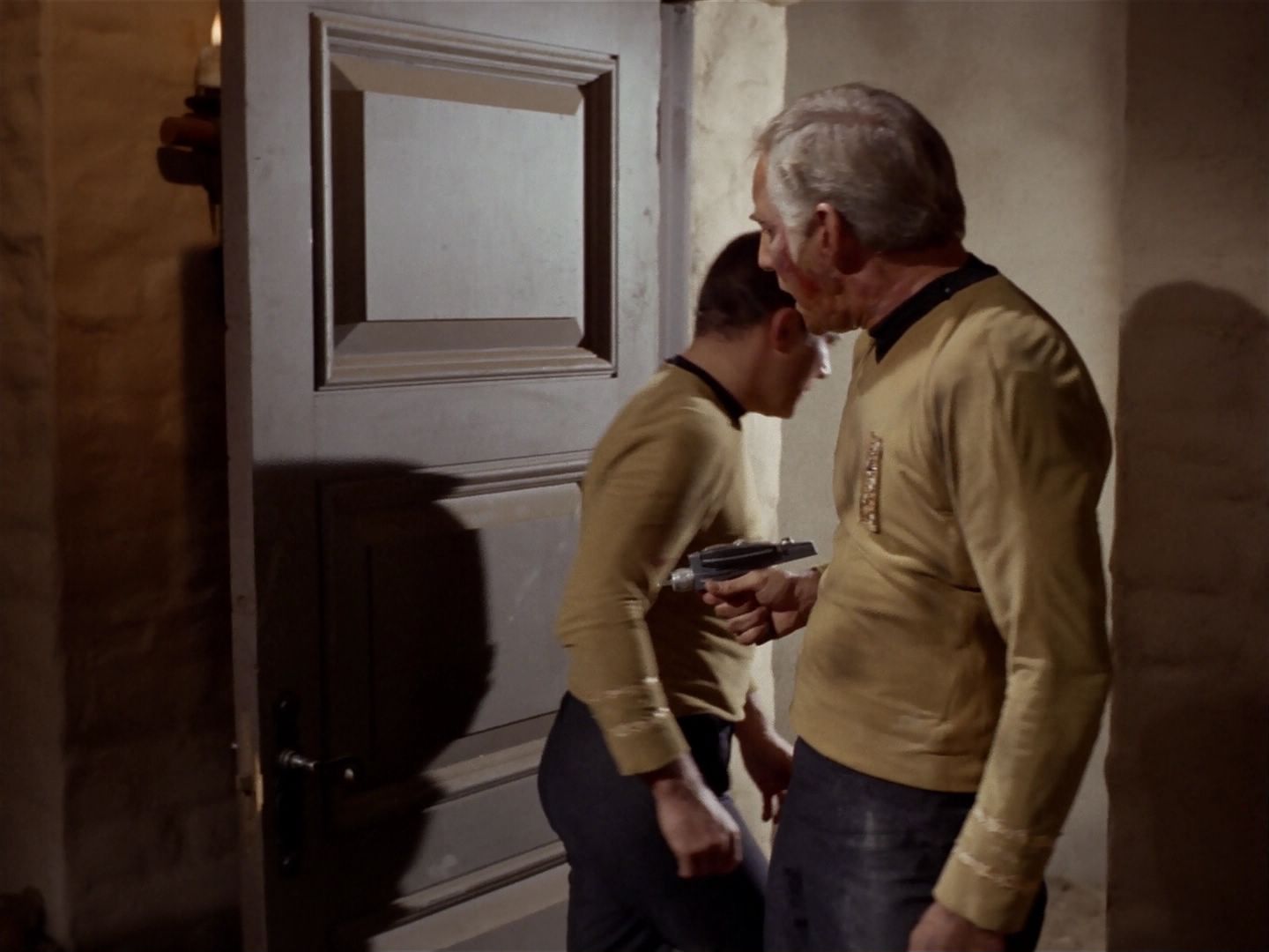 ariane179254_StarTrek_2x23_TheOmegaGlory_2015.jpg