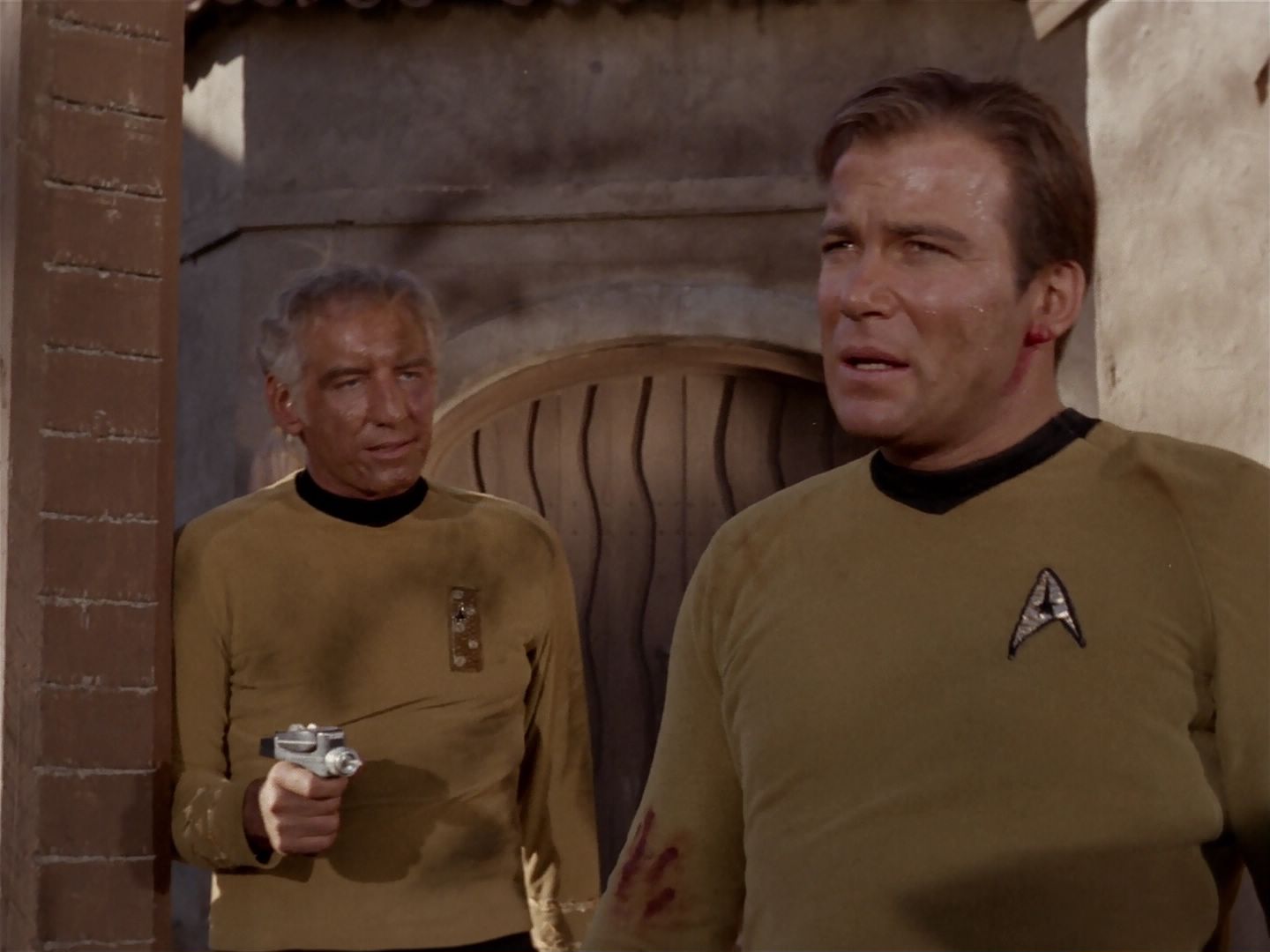 ariane179254_StarTrek_2x23_TheOmegaGlory_2029.jpg