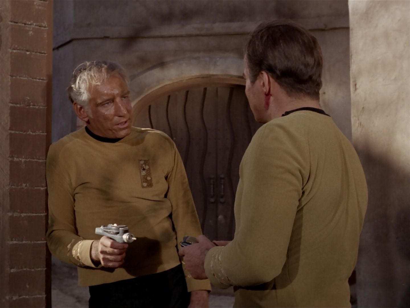 ariane179254_StarTrek_2x23_TheOmegaGlory_2130.jpg