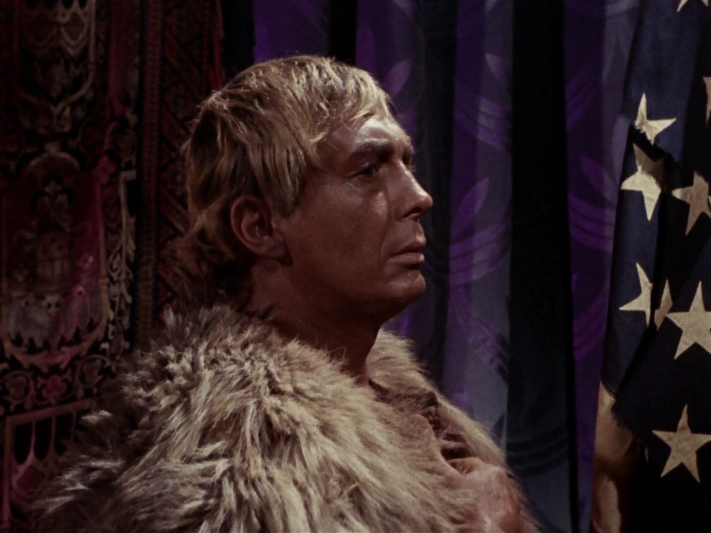 ariane179254_StarTrek_2x23_TheOmegaGlory_2486.jpg