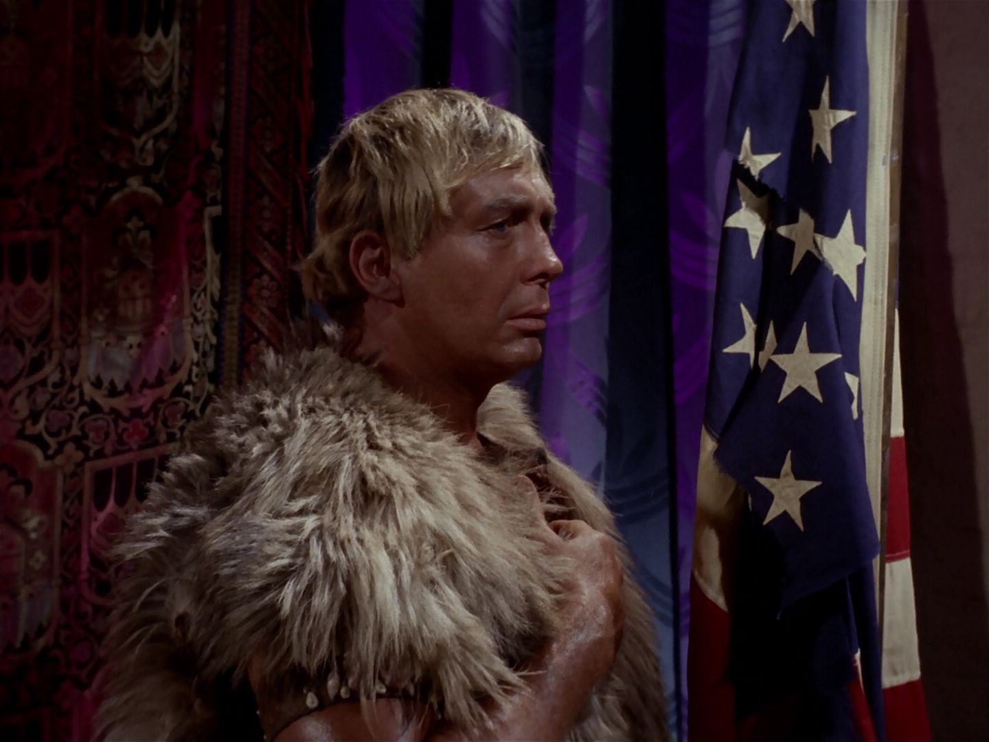 ariane179254_StarTrek_2x23_TheOmegaGlory_2488.jpg