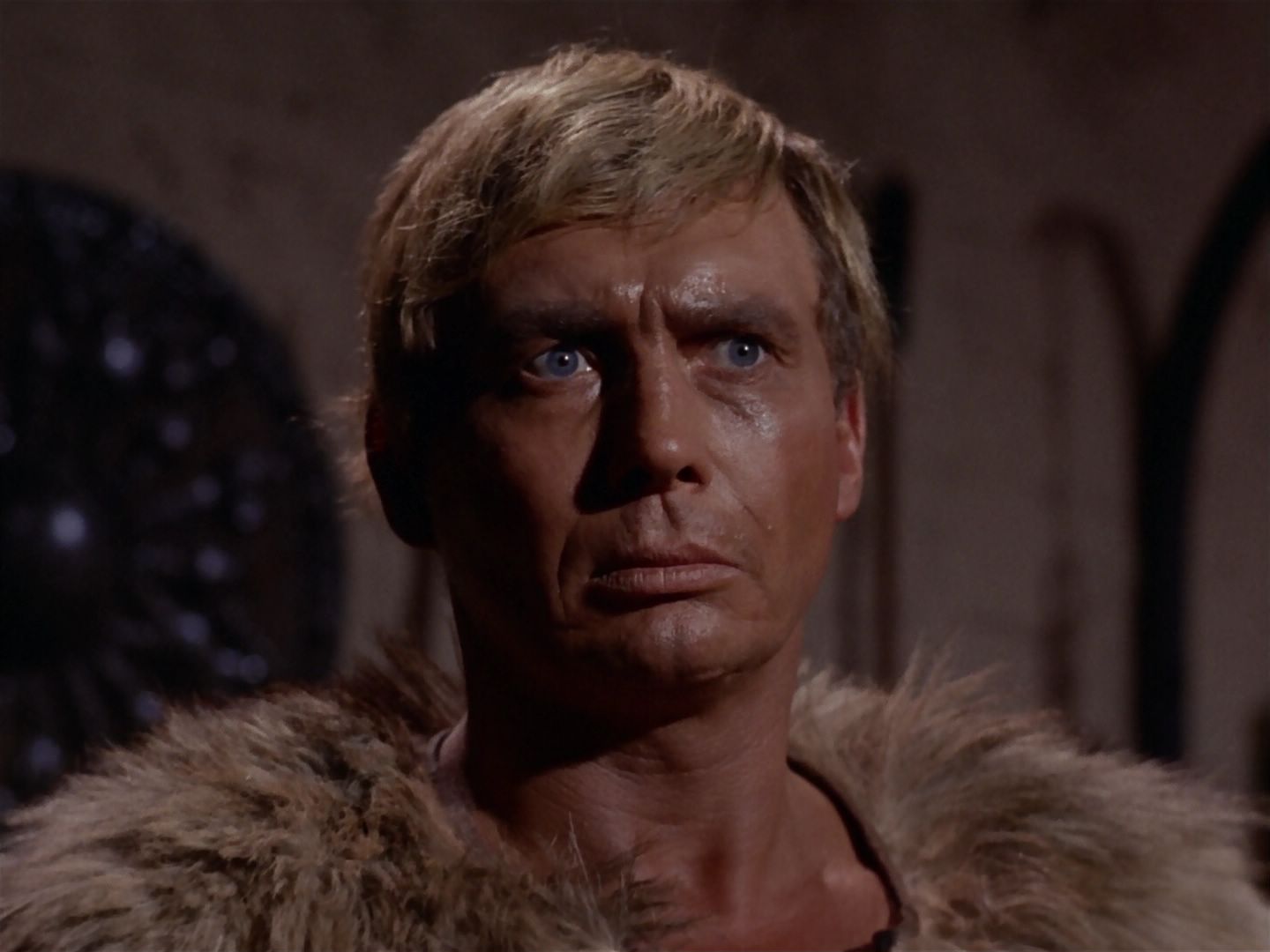 ariane179254_StarTrek_2x23_TheOmegaGlory_2727.jpg