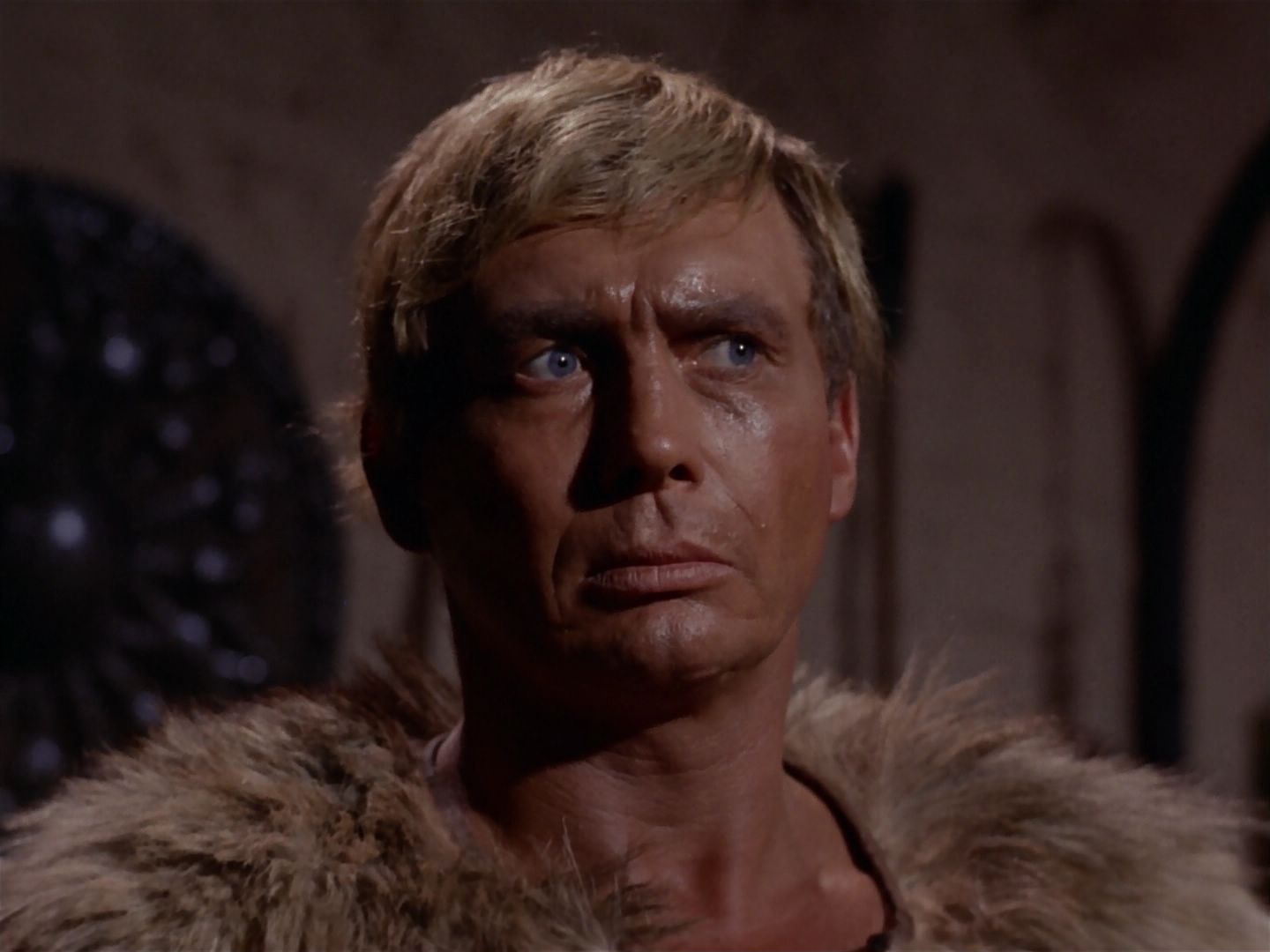 ariane179254_StarTrek_2x23_TheOmegaGlory_2730.jpg