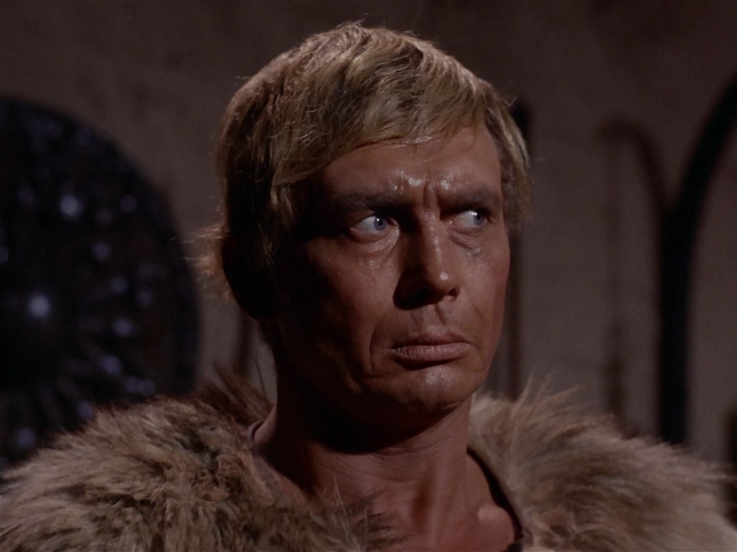 ariane179254_StarTrek_2x23_TheOmegaGlory_2732.jpg