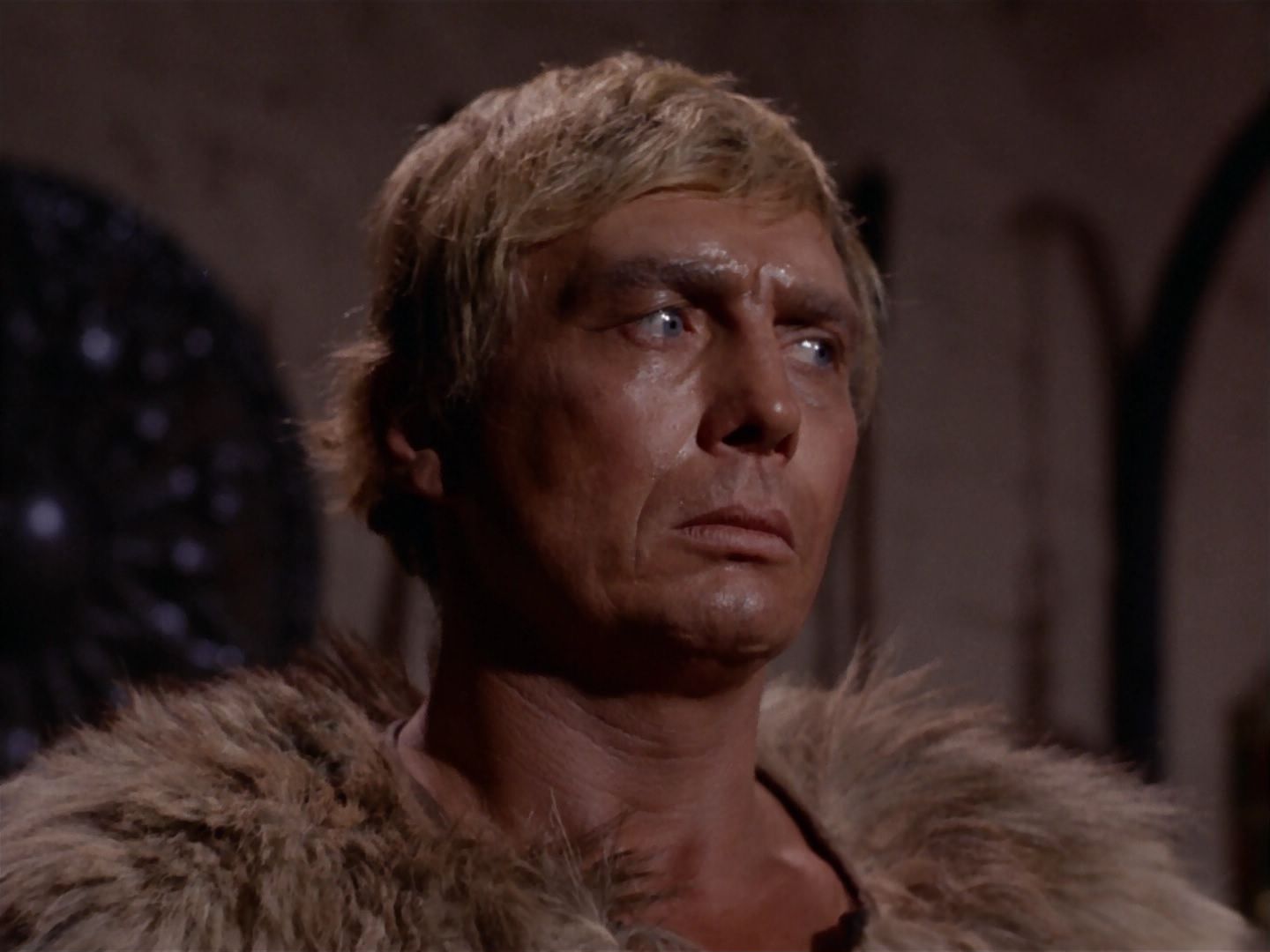 ariane179254_StarTrek_2x23_TheOmegaGlory_2759.jpg