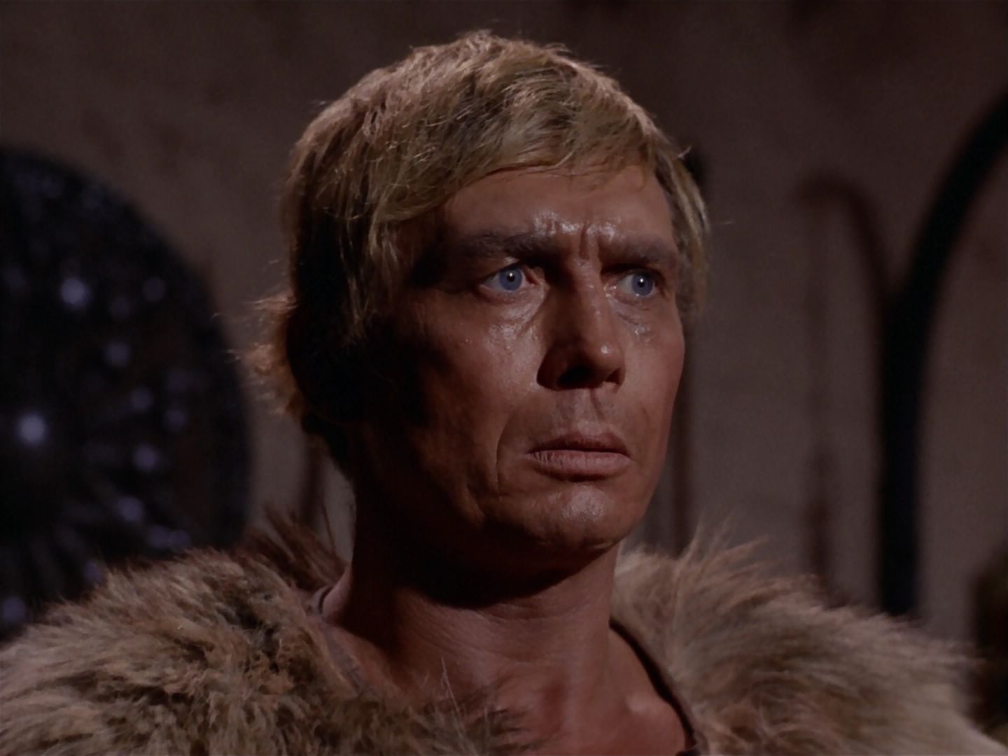 ariane179254_StarTrek_2x23_TheOmegaGlory_2768.jpg