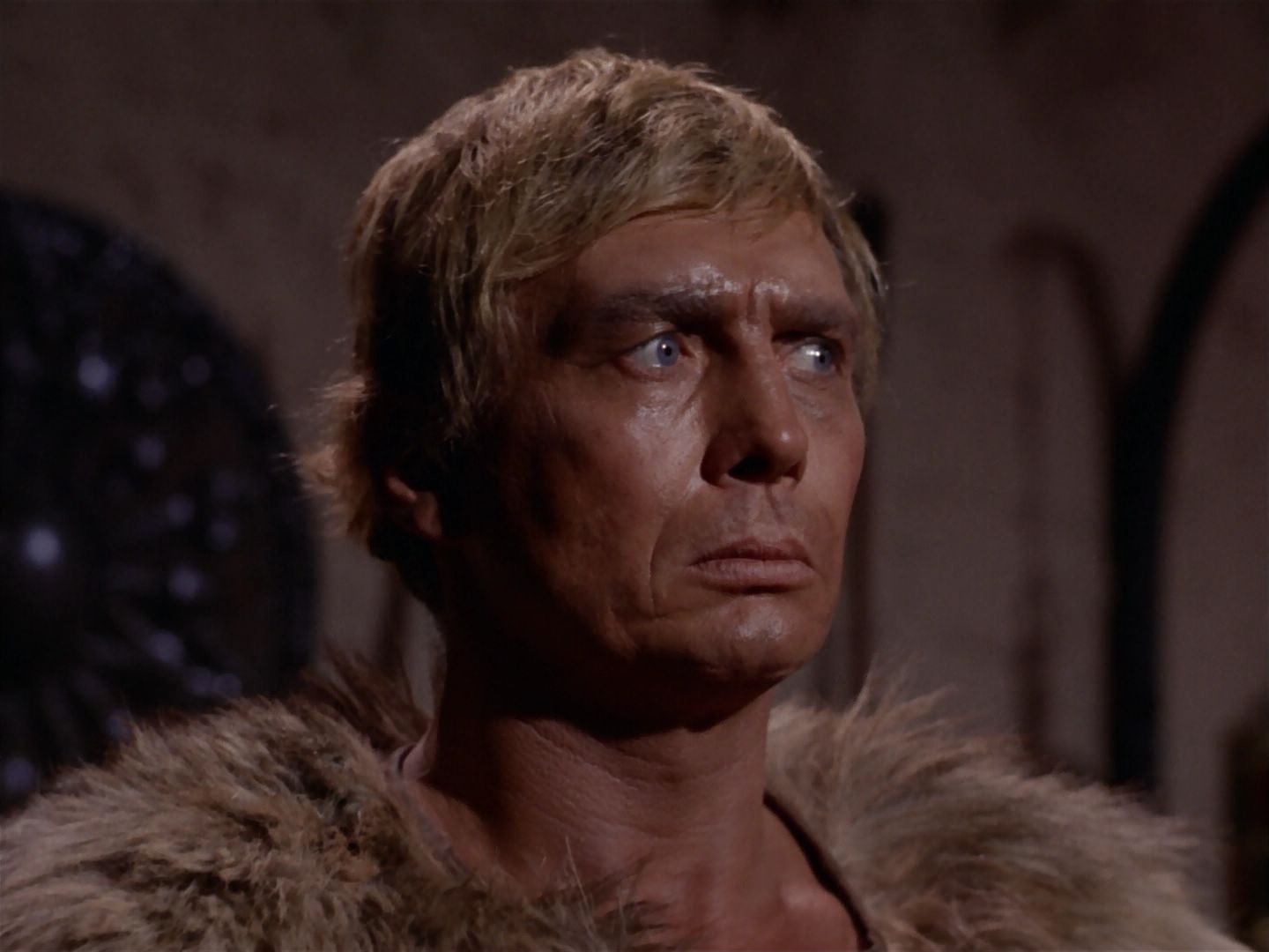 ariane179254_StarTrek_2x23_TheOmegaGlory_2769.jpg