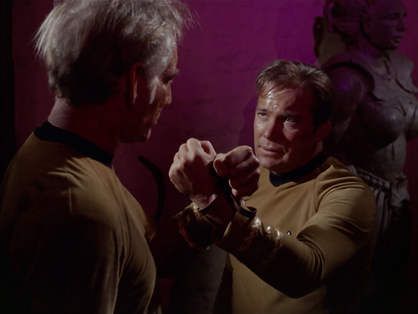 ariane179254_StarTrek_2x23_TheOmegaGlory_2778.jpg