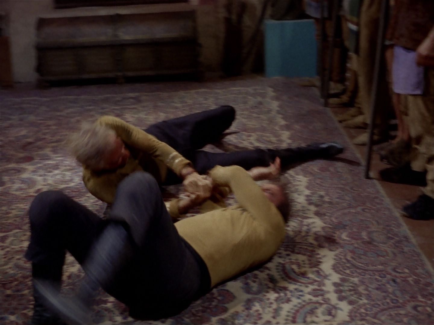 ariane179254_StarTrek_2x23_TheOmegaGlory_2830.jpg