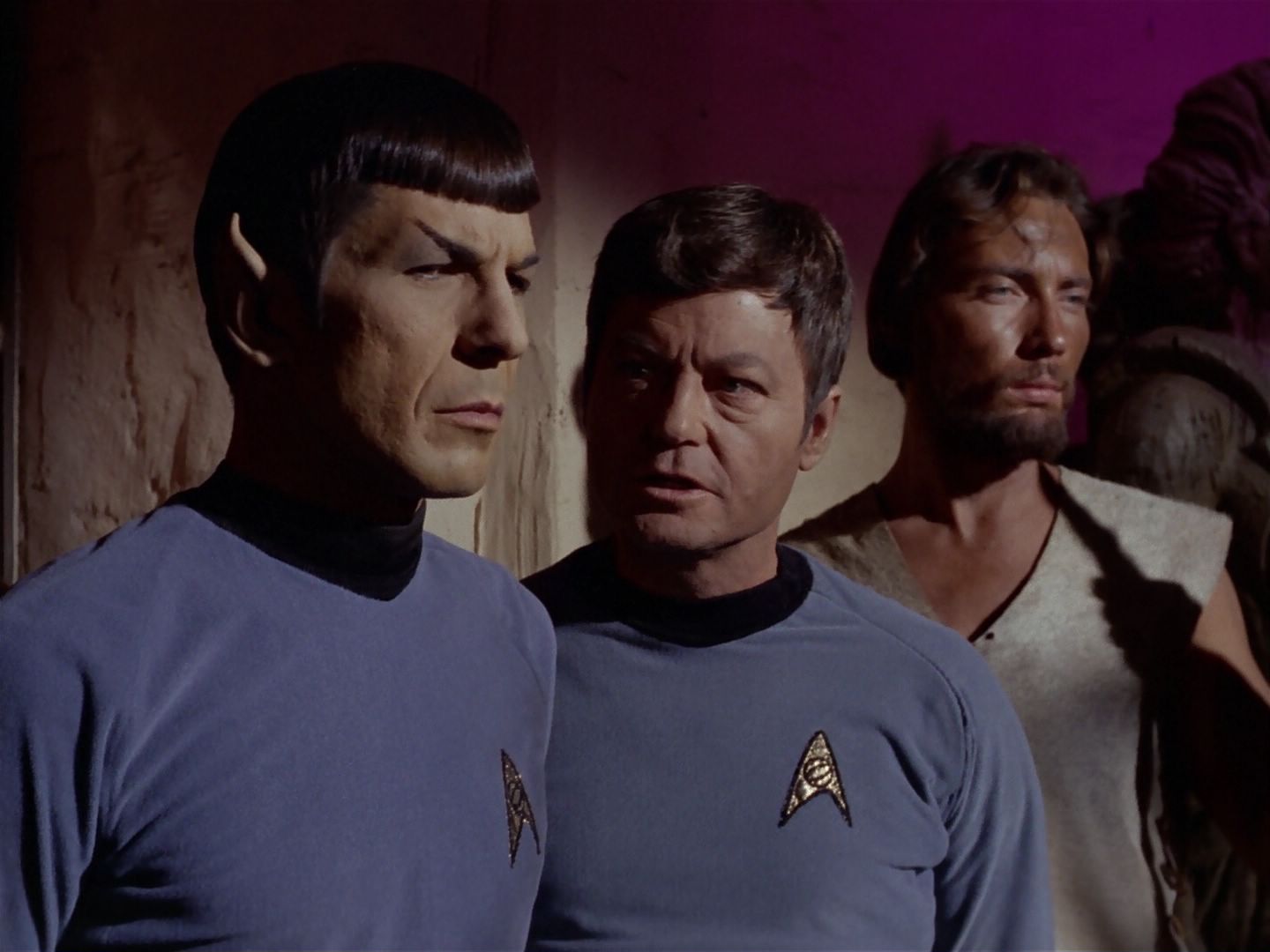 ariane179254_StarTrek_2x23_TheOmegaGlory_2837.jpg