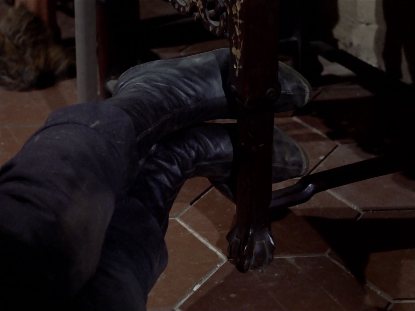 ariane179254_StarTrek_2x23_TheOmegaGlory_2845.jpg