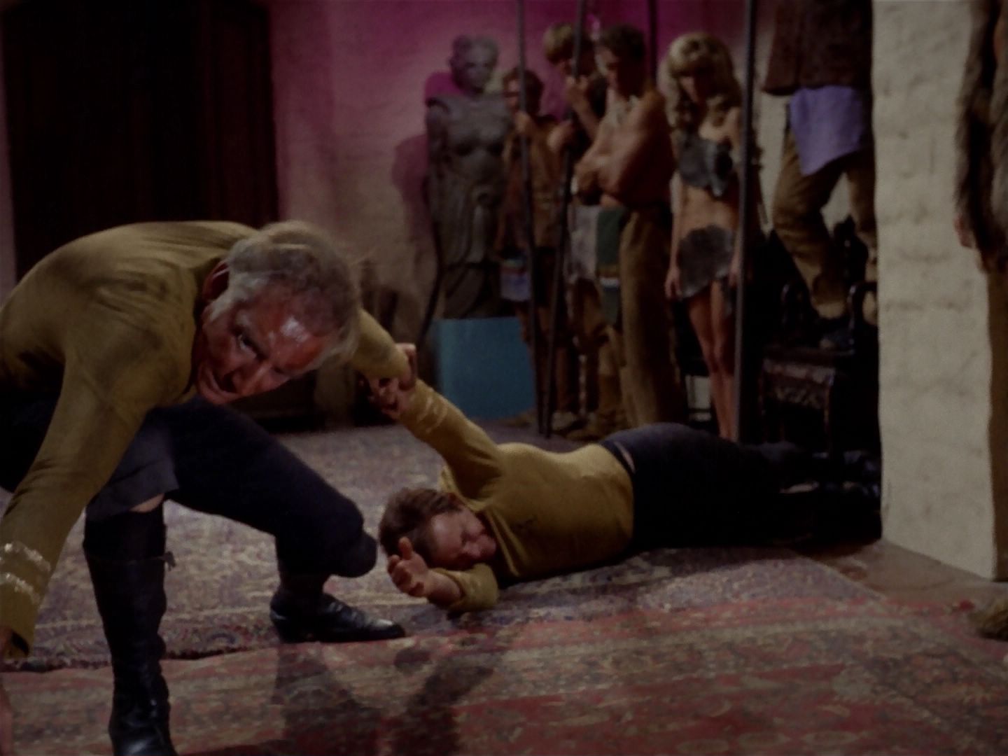 ariane179254_StarTrek_2x23_TheOmegaGlory_2851.jpg