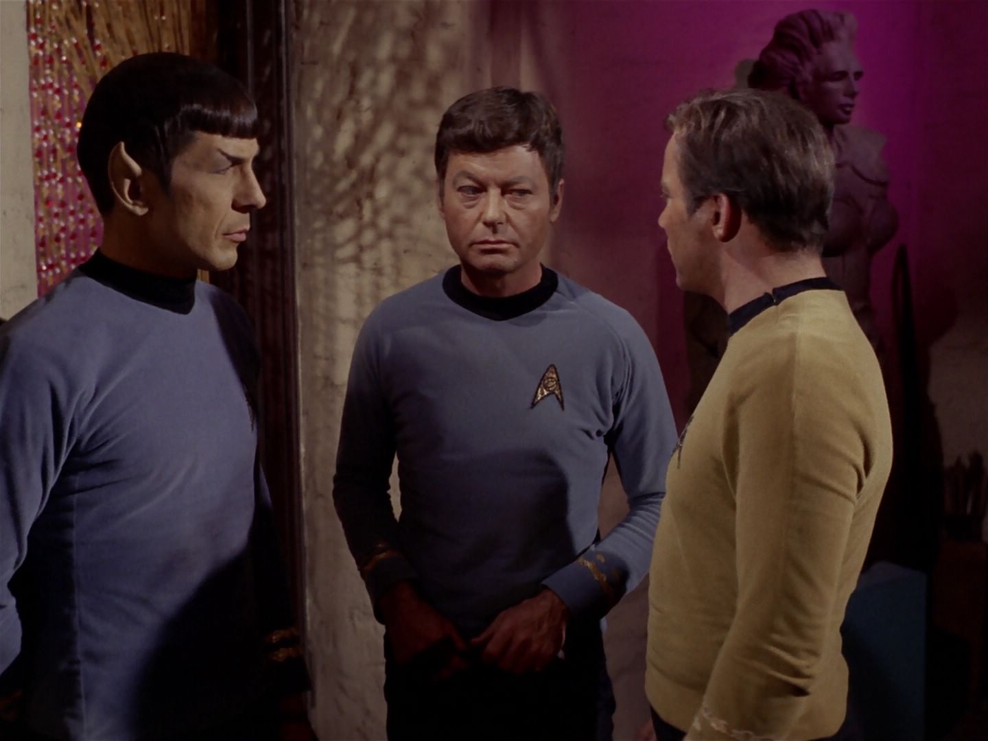 ariane179254_StarTrek_2x23_TheOmegaGlory_3188.jpg