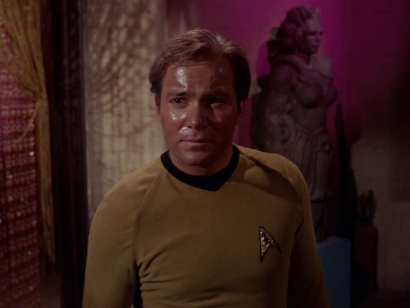 ariane179254_StarTrek_2x23_TheOmegaGlory_3210.jpg