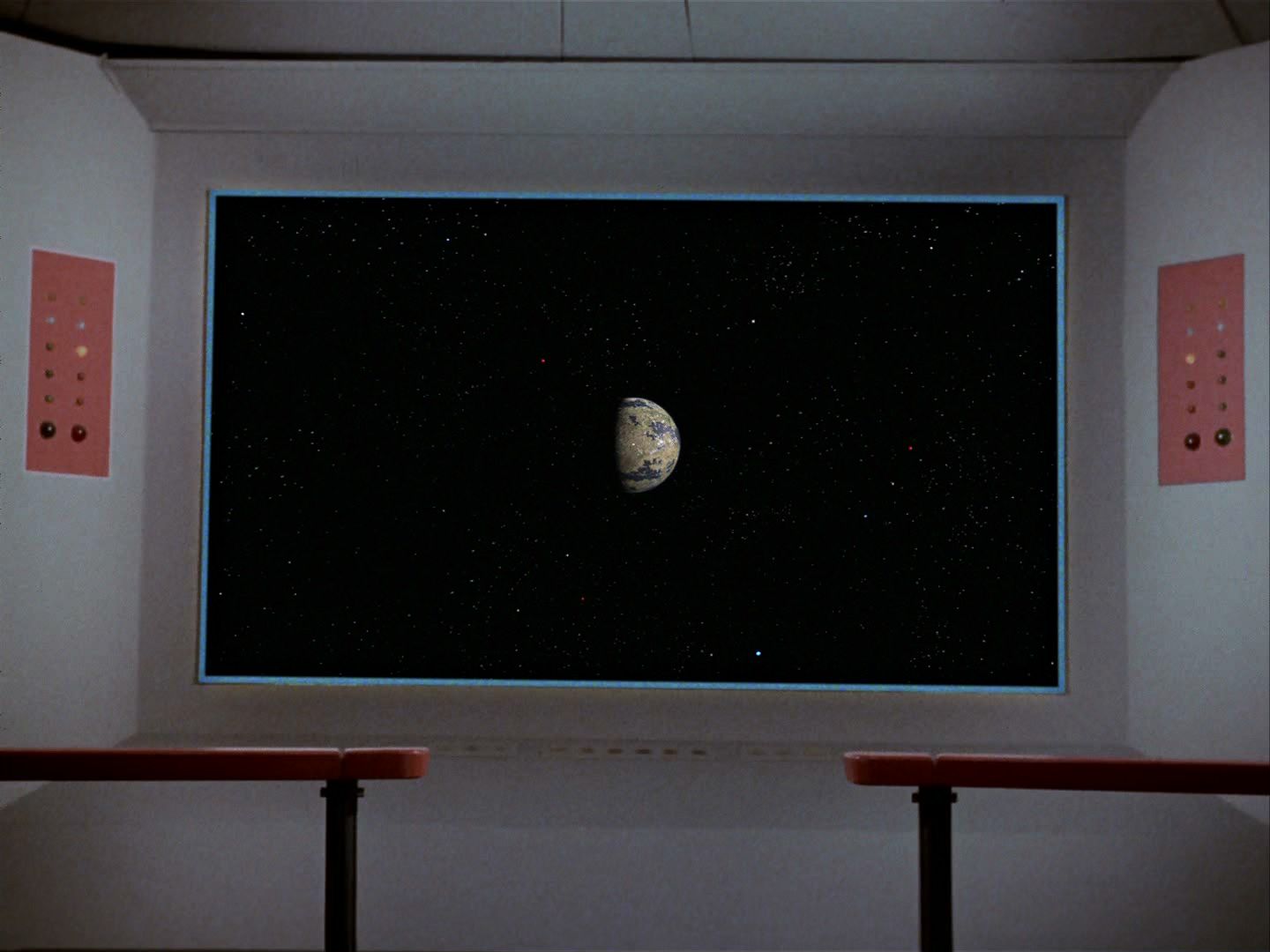 ariane179254_StarTrek_2x23_TheOmegaGlory-NewEffects_0028.jpg