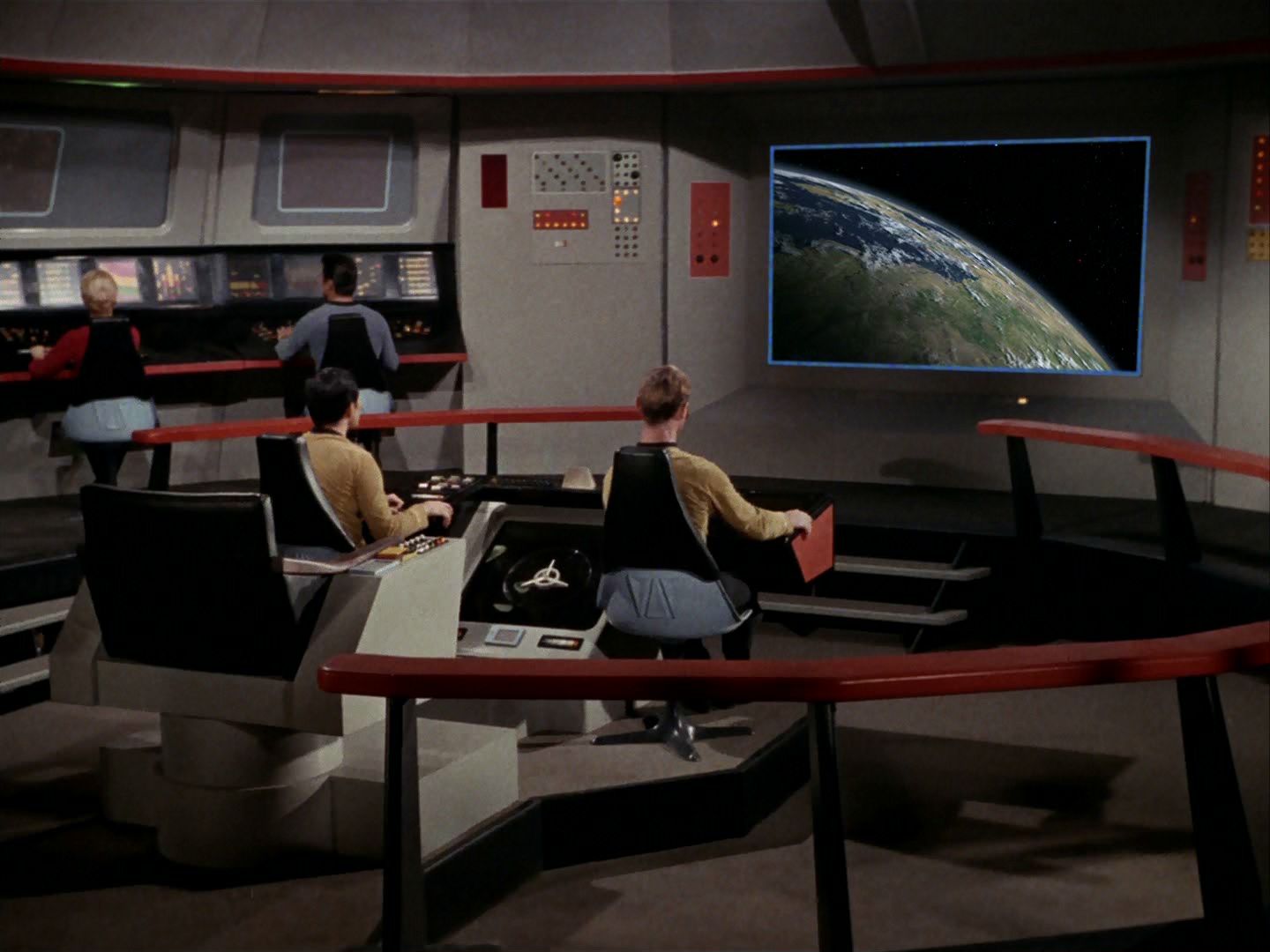 ariane179254_StarTrek_2x23_TheOmegaGlory-NewEffects_0693.jpg