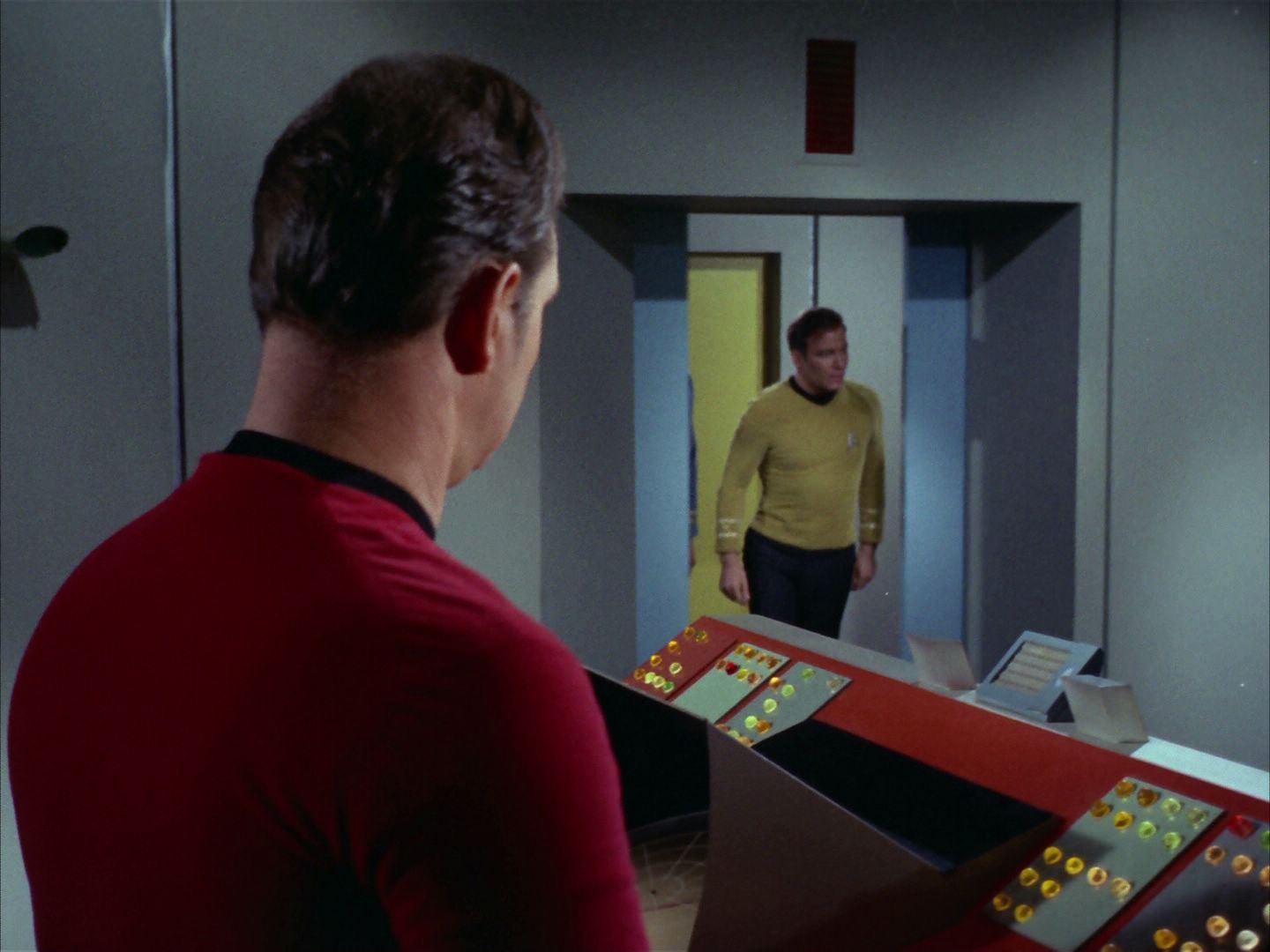 ariane179254_StarTrek_2x24_TheUltimateComputer_0023.jpg