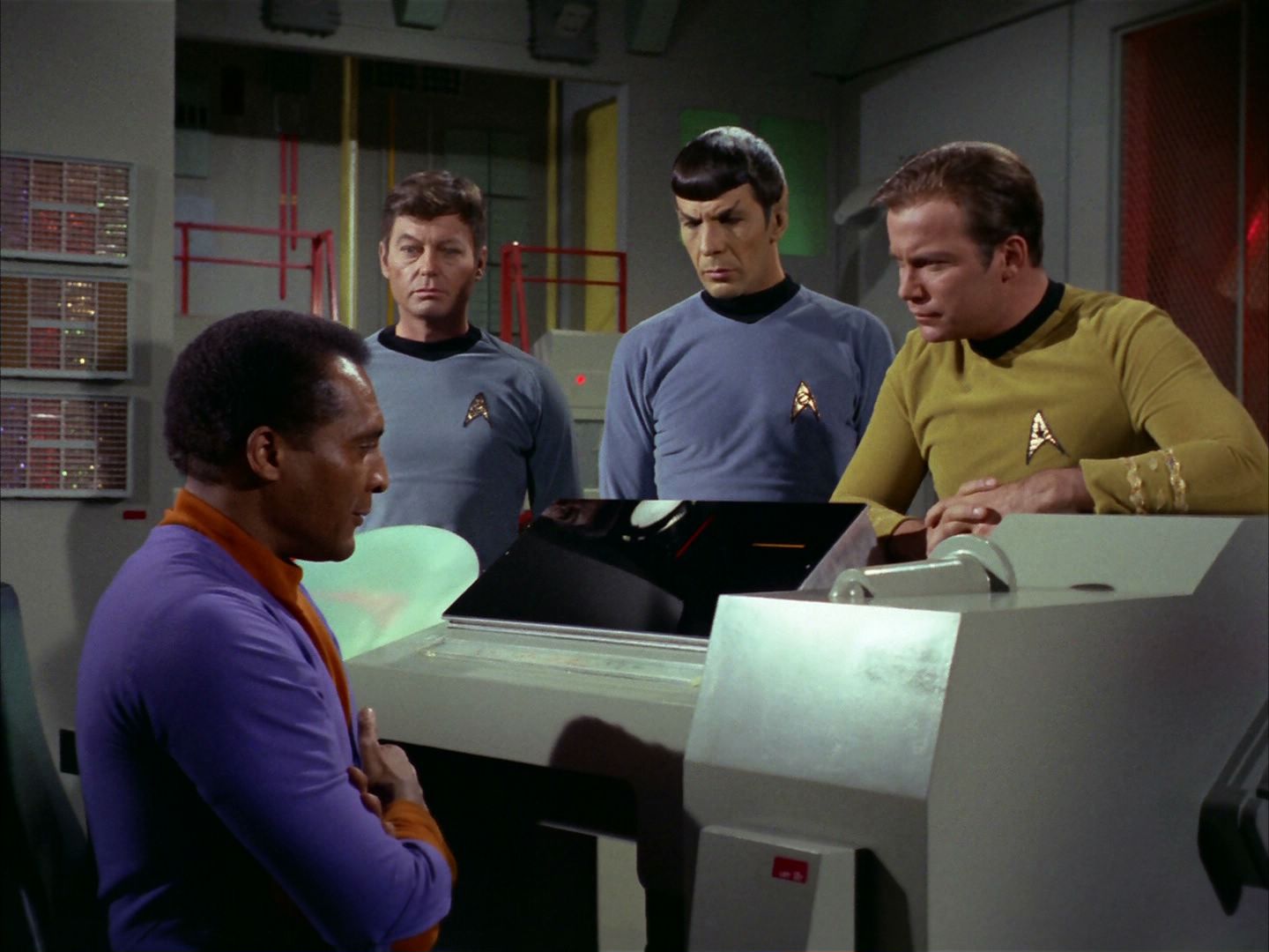 ariane179254_StarTrek_2x24_TheUltimateComputer_0227.jpg