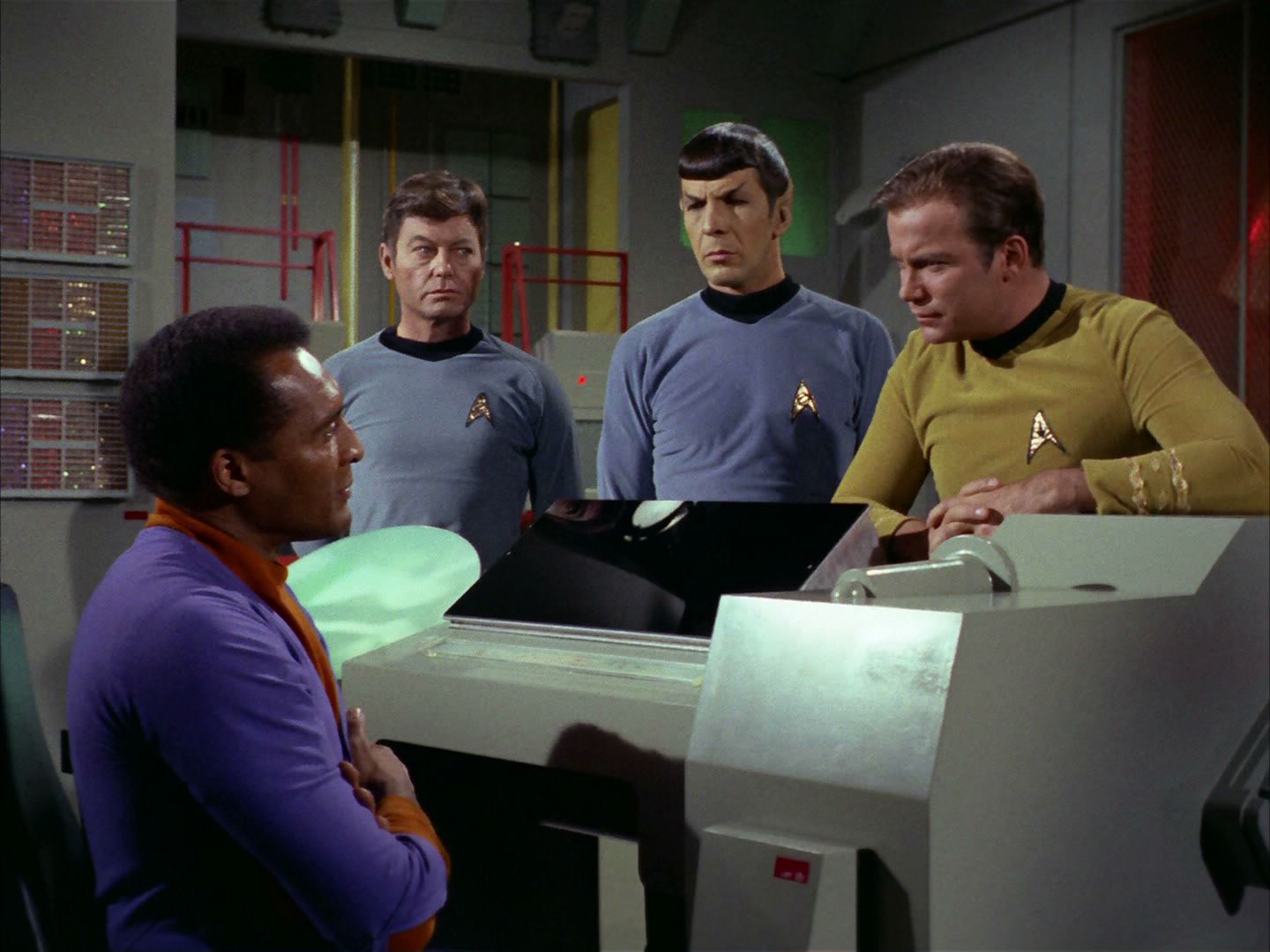 ariane179254_StarTrek_2x24_TheUltimateComputer_0228.jpg