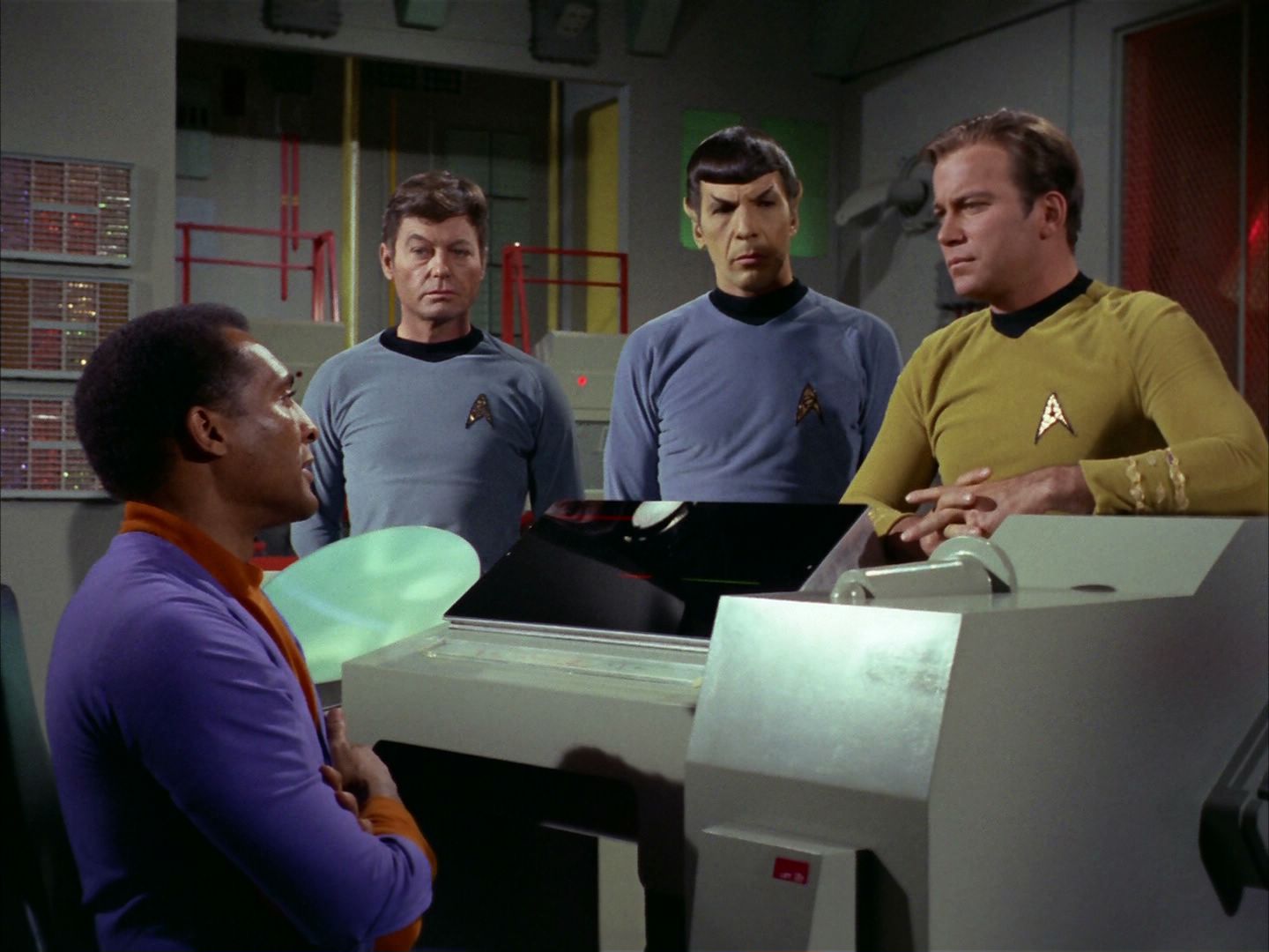 ariane179254_StarTrek_2x24_TheUltimateComputer_0229.jpg